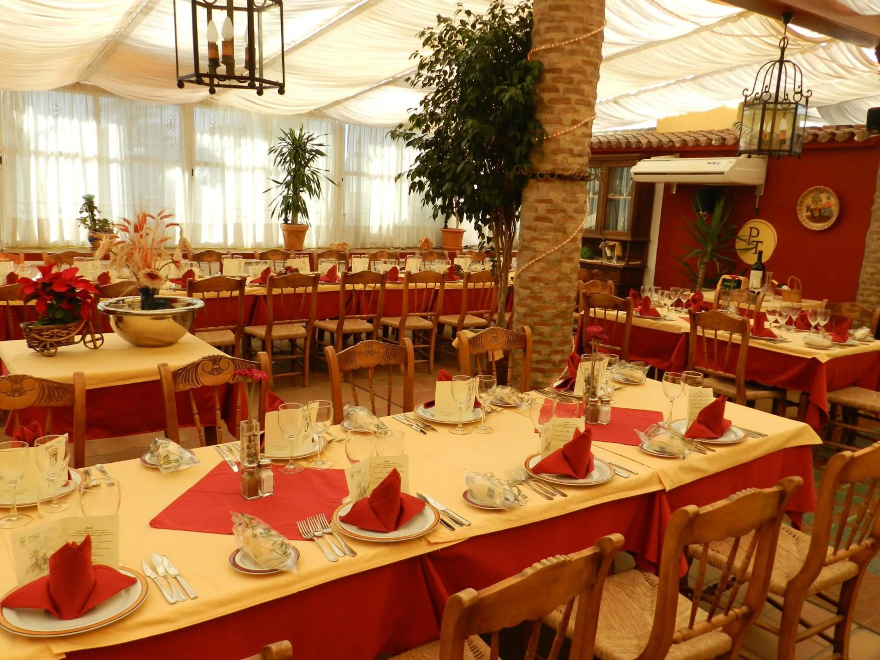 Restaurant/places to eat in Plaza de Toros