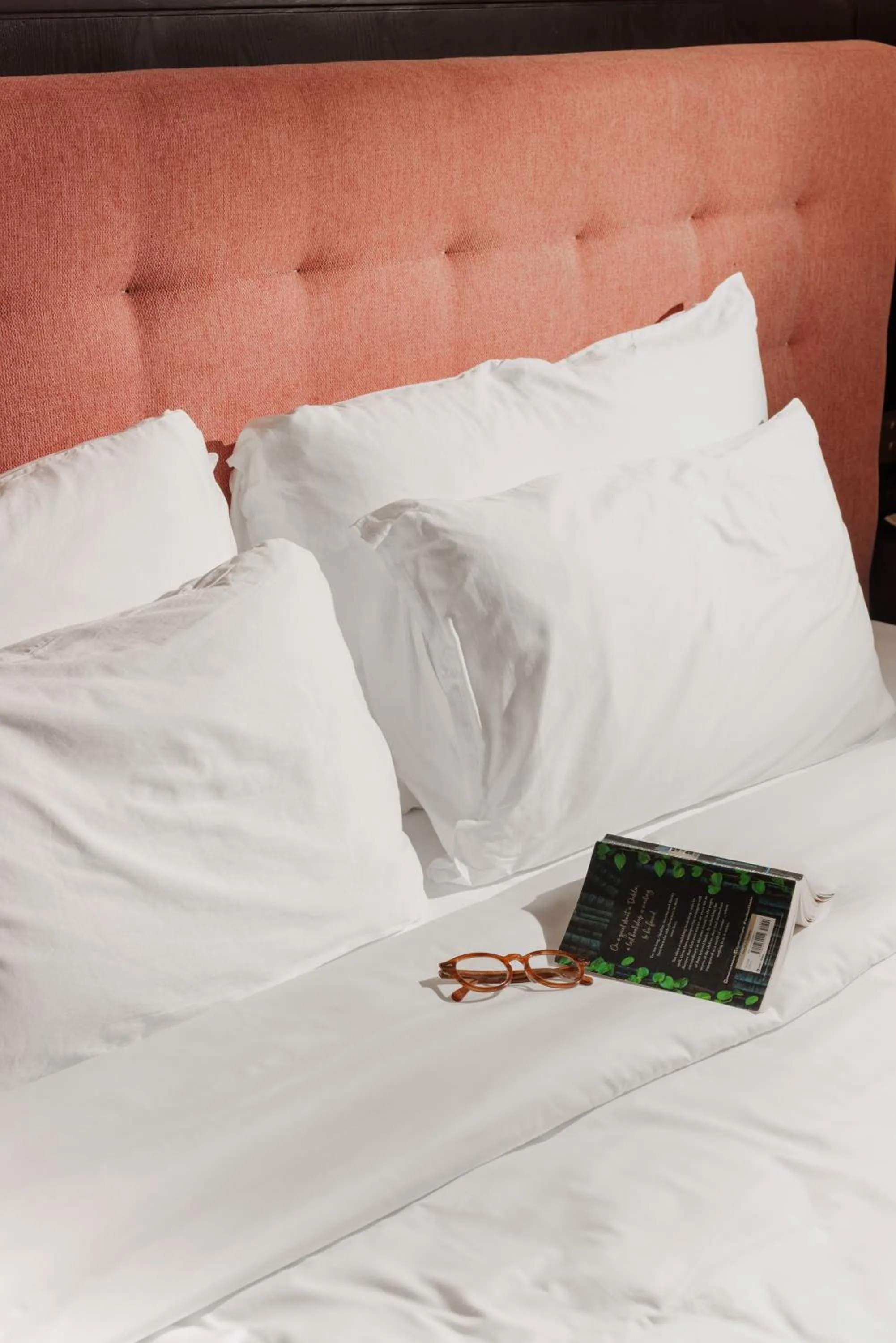 Bed in Public House Bangkok, a Member of Design Hotels