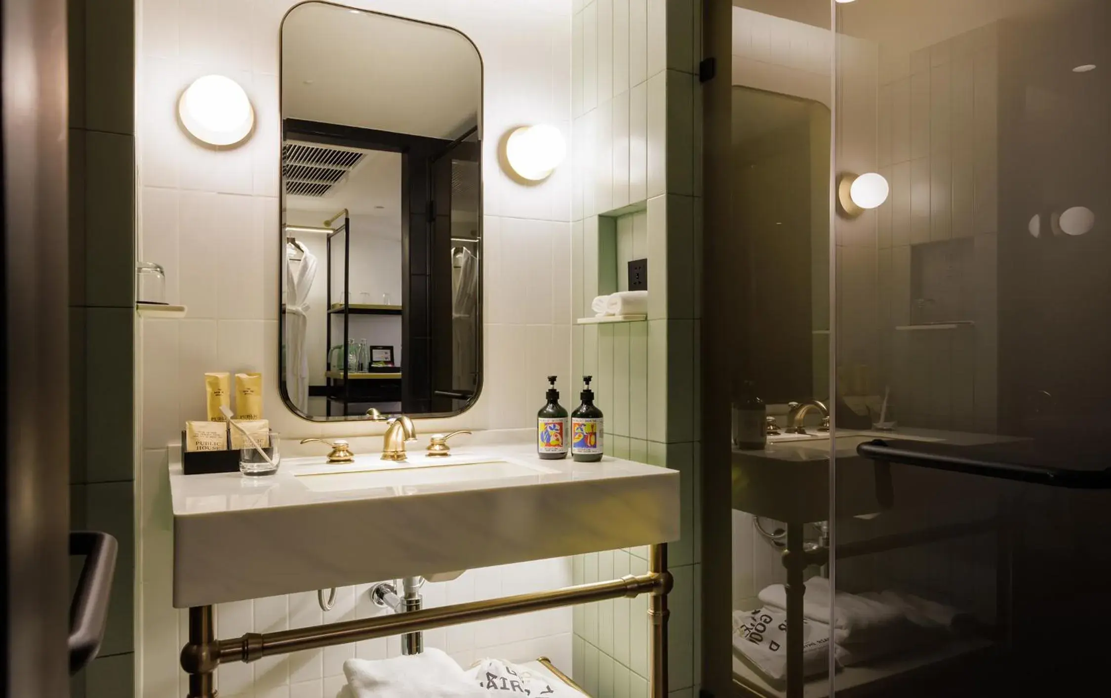Bathroom in Public House Bangkok, a Member of Design Hotels Bathroom in Public House Bangkok, a Member of Design Hotels