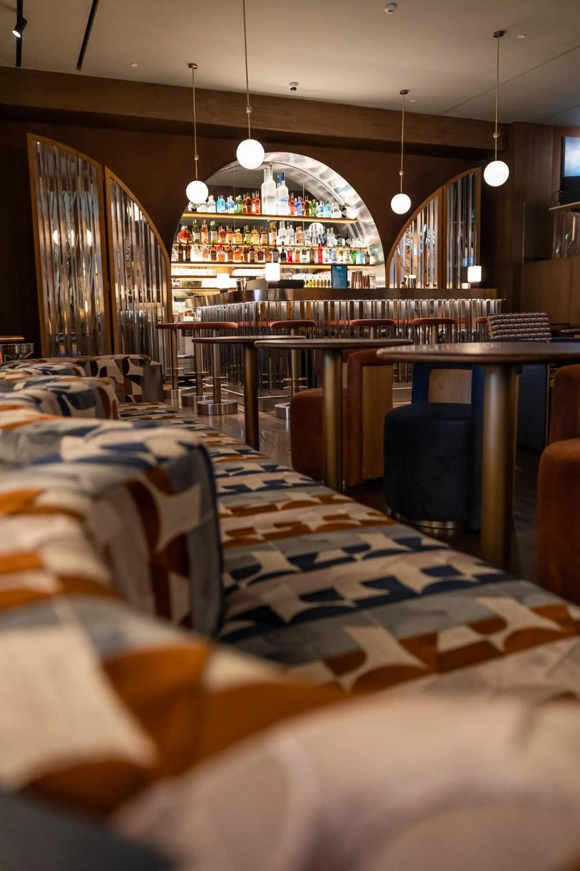 Restaurant/places to eat in Public House Bangkok, a Member of Design Hotels