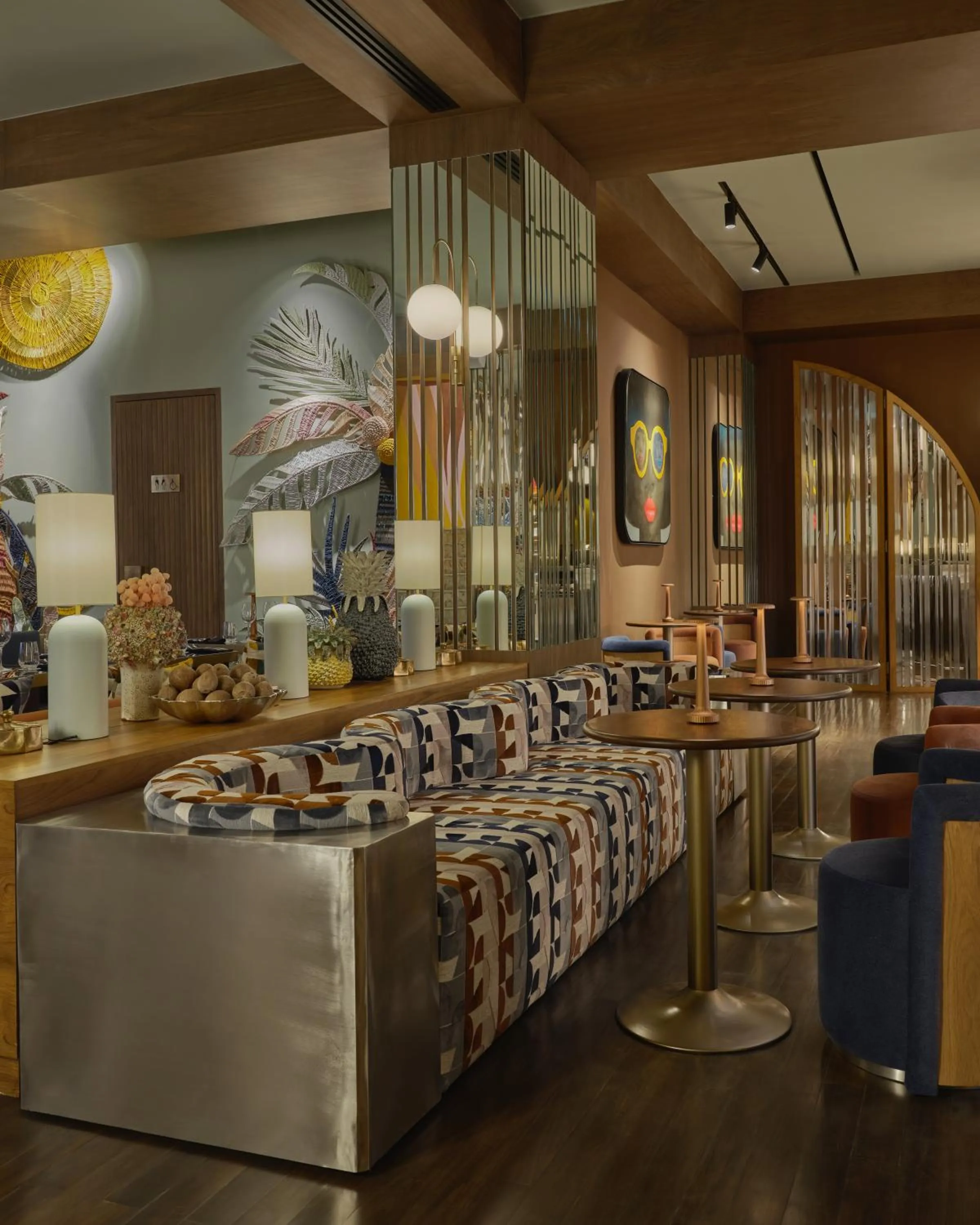 Restaurant/places to eat in Public House Bangkok, a Member of Design Hotels