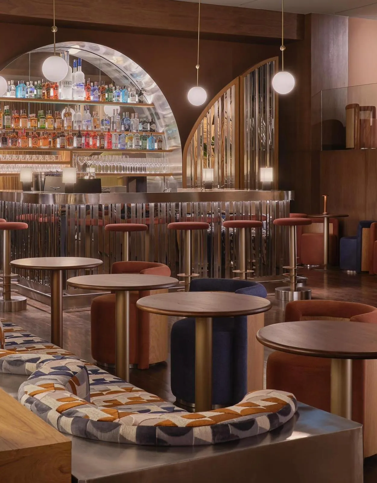 Restaurant/places to eat in Public House Bangkok, a Member of Design Hotels