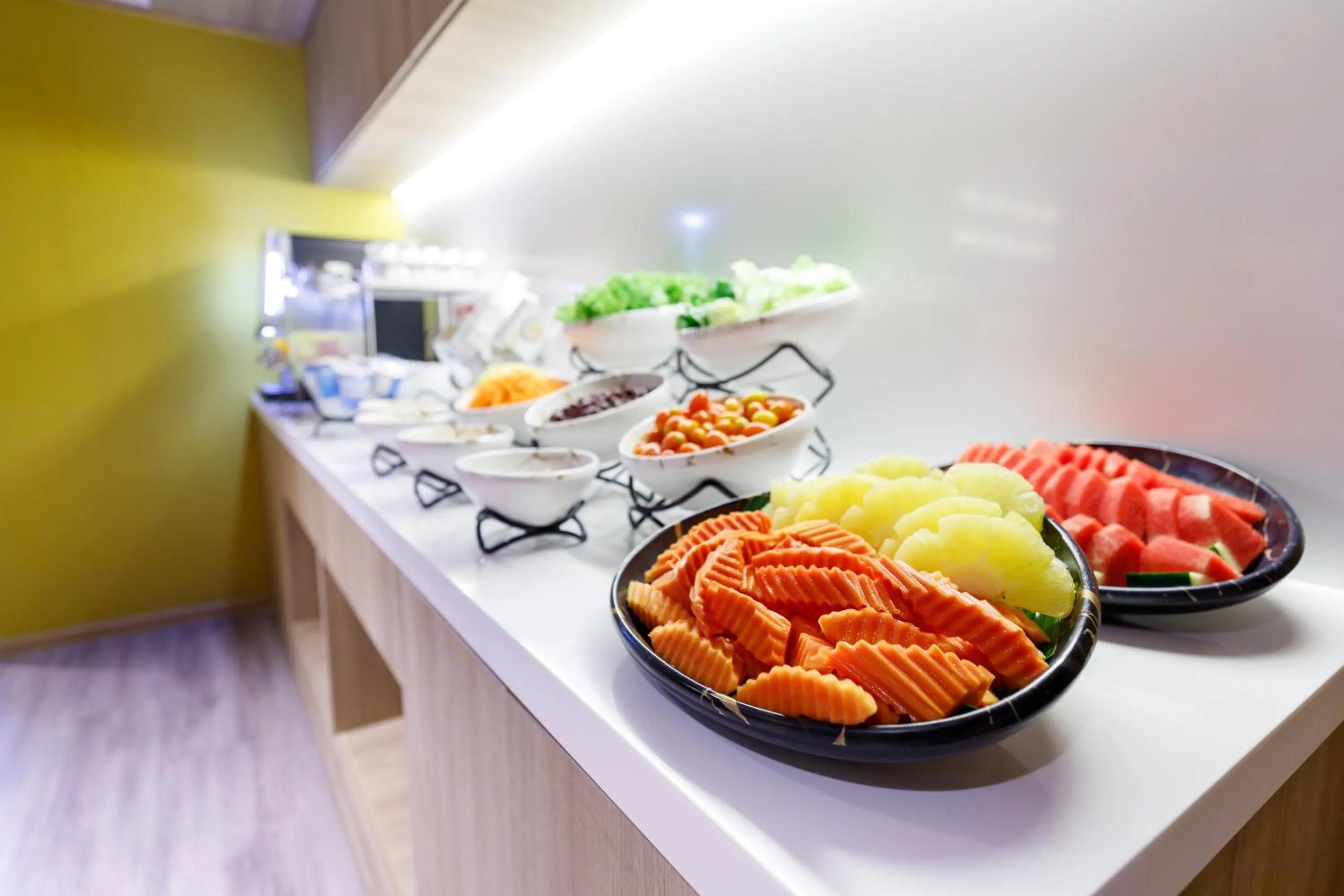 Food and drinks in Benjarong Hotel Bangkok Ratchada