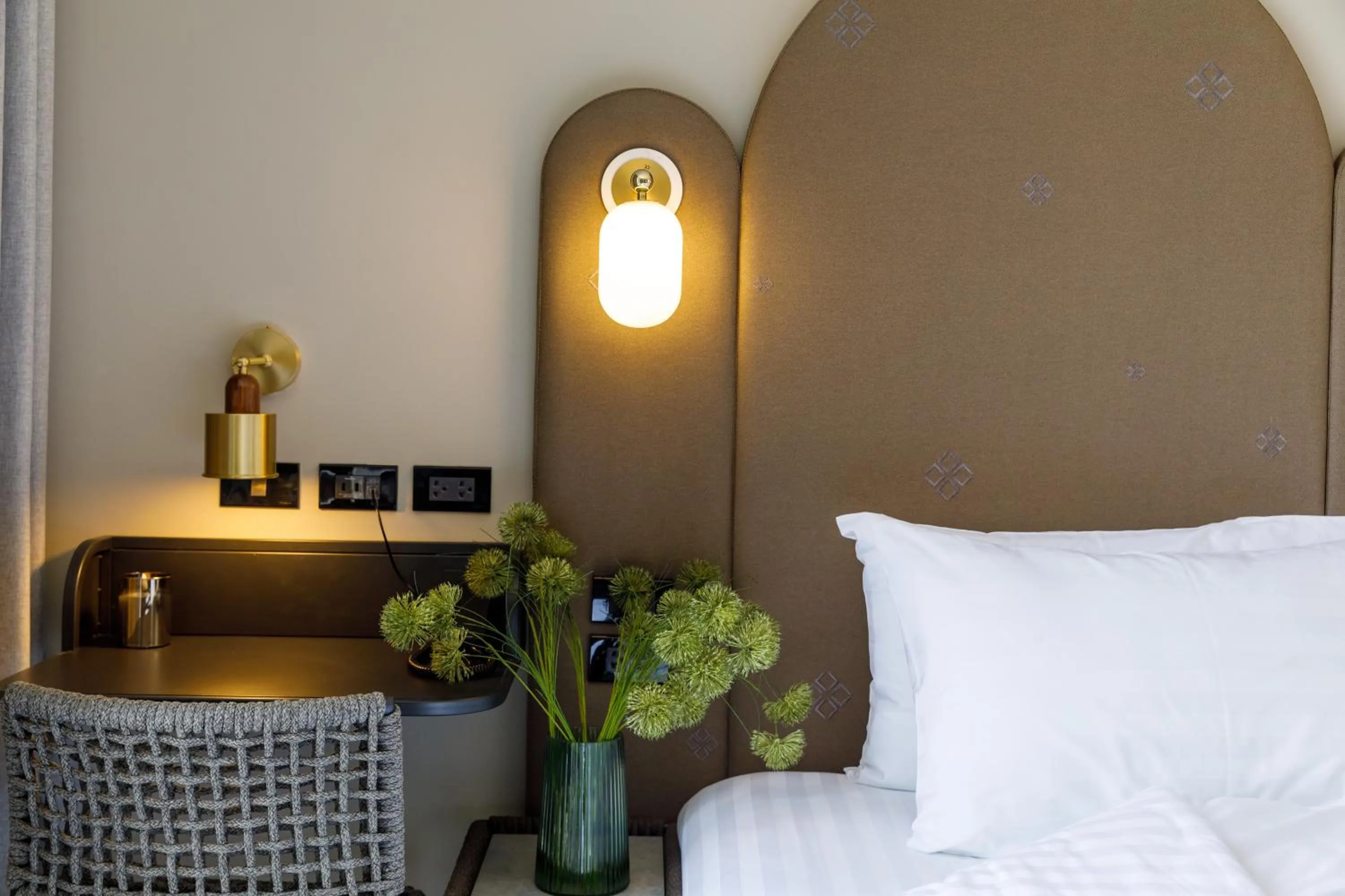 Bed in Benjarong Hotel Bangkok Ratchada