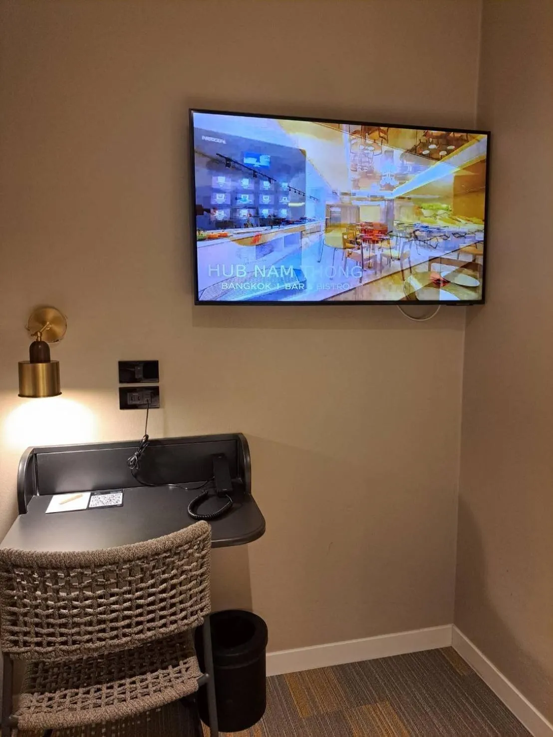 TV and multimedia in Benjarong Hotel Bangkok Ratchada