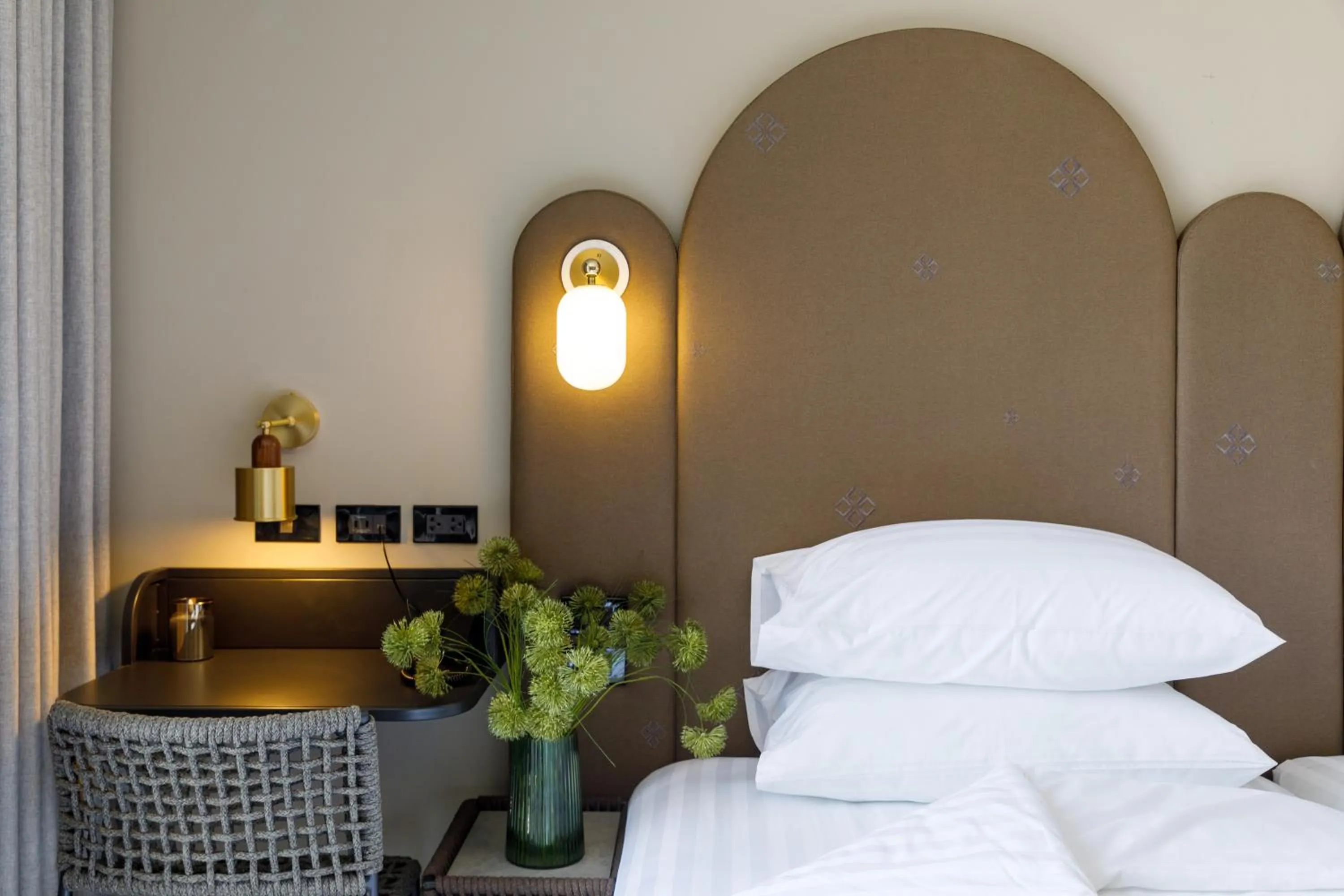 Bed in Benjarong Hotel Bangkok Ratchada