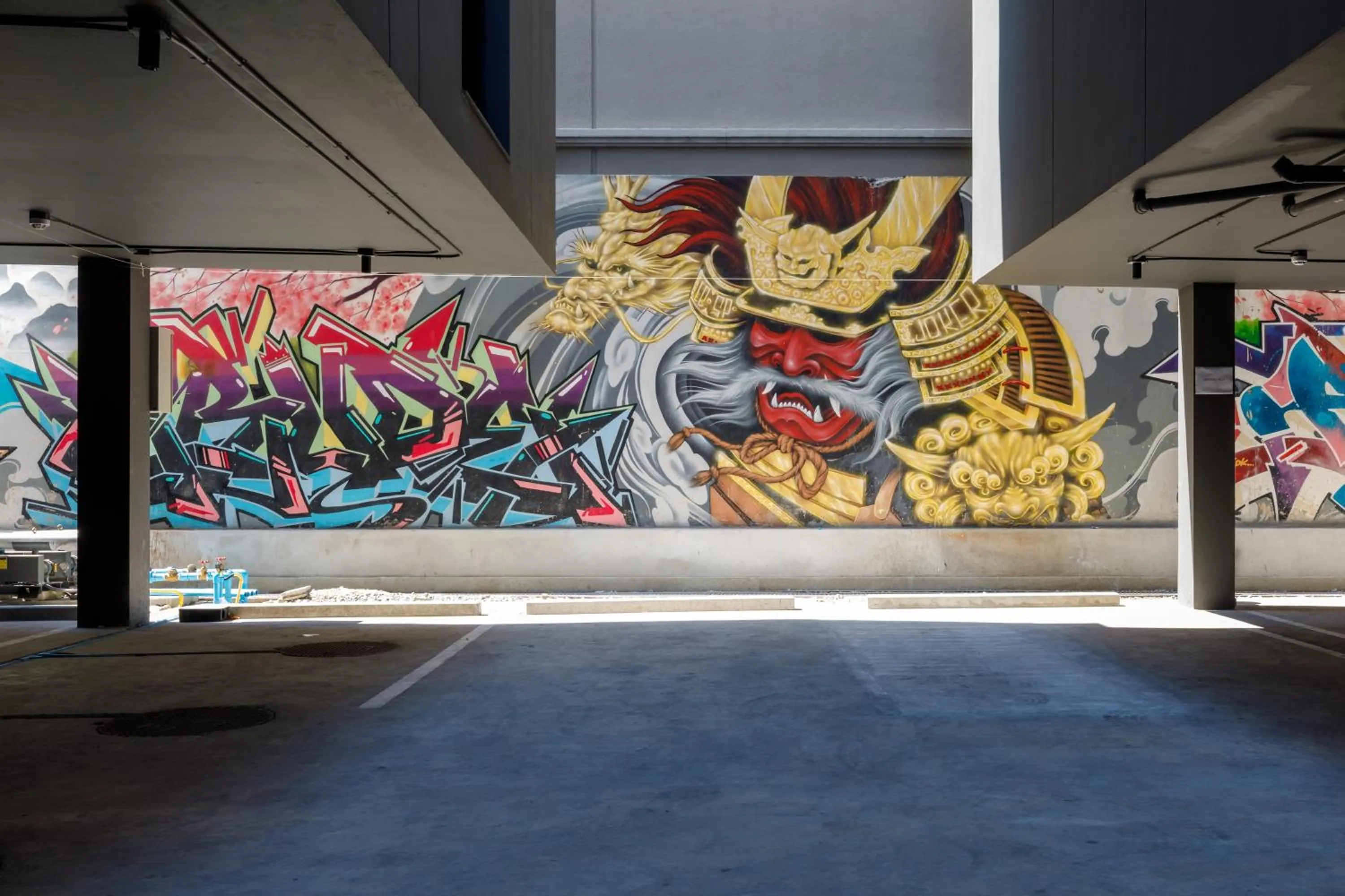 Decorative detail in Benjarong Hotel Bangkok Ratchada