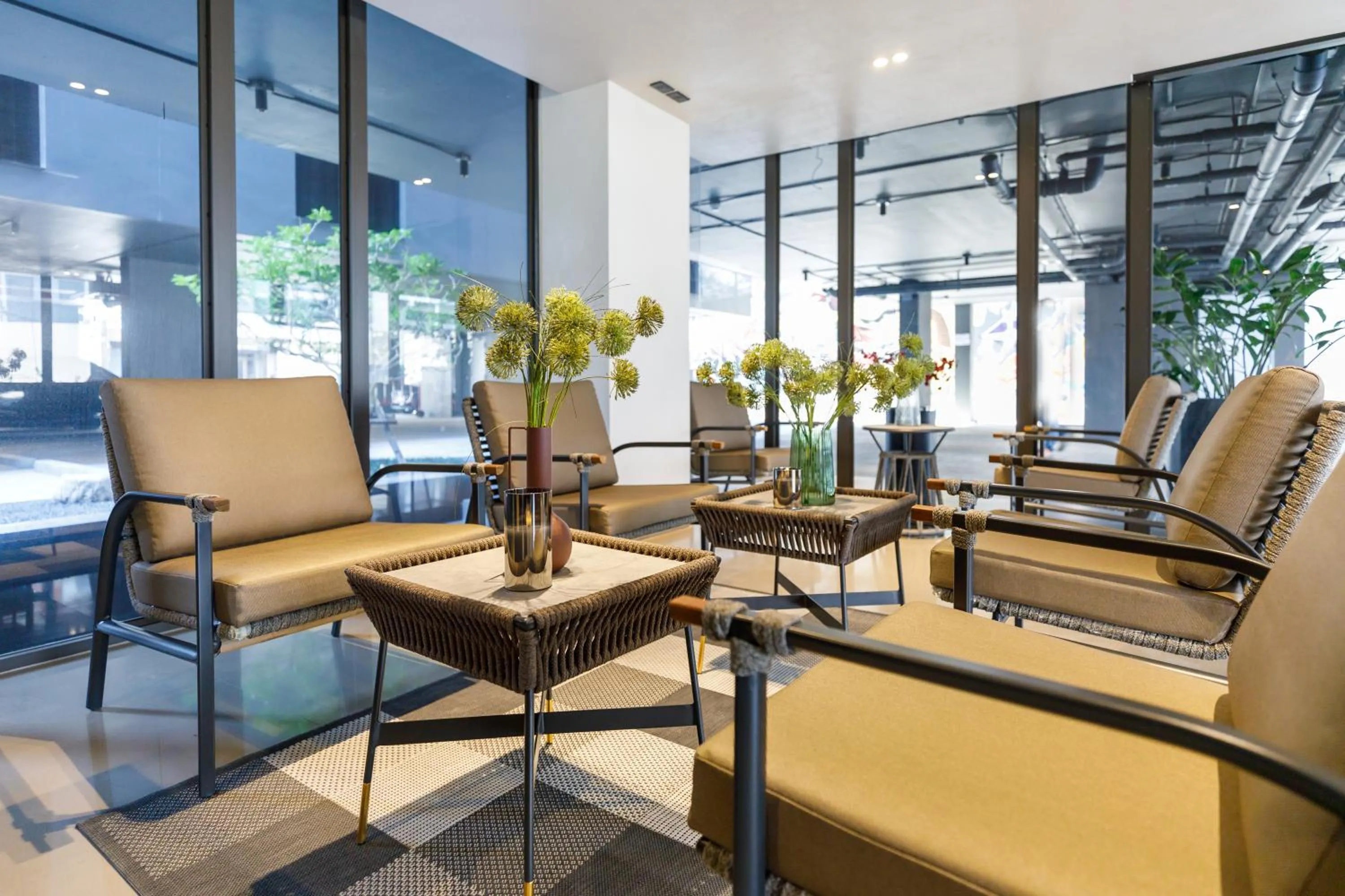 Lobby or reception in Benjarong Hotel Bangkok Ratchada