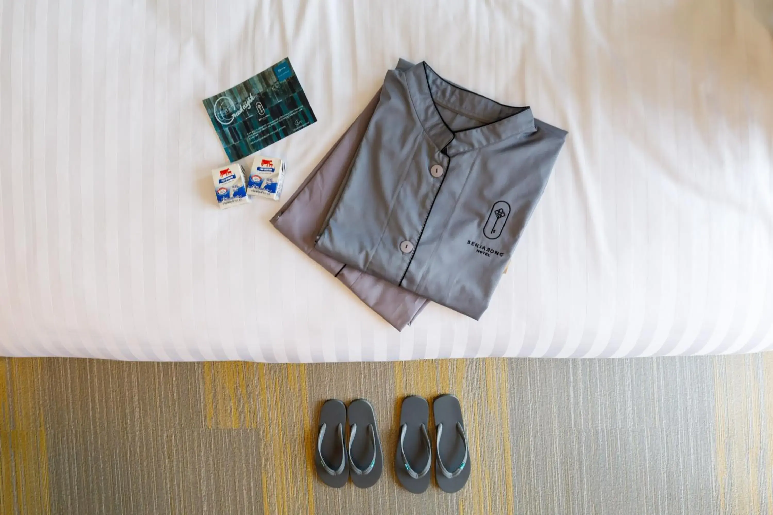 Deluxe Twin Room in Benjarong Hotel Bangkok Ratchada Deluxe Twin Room in Benjarong Hotel Bangkok Ratchada