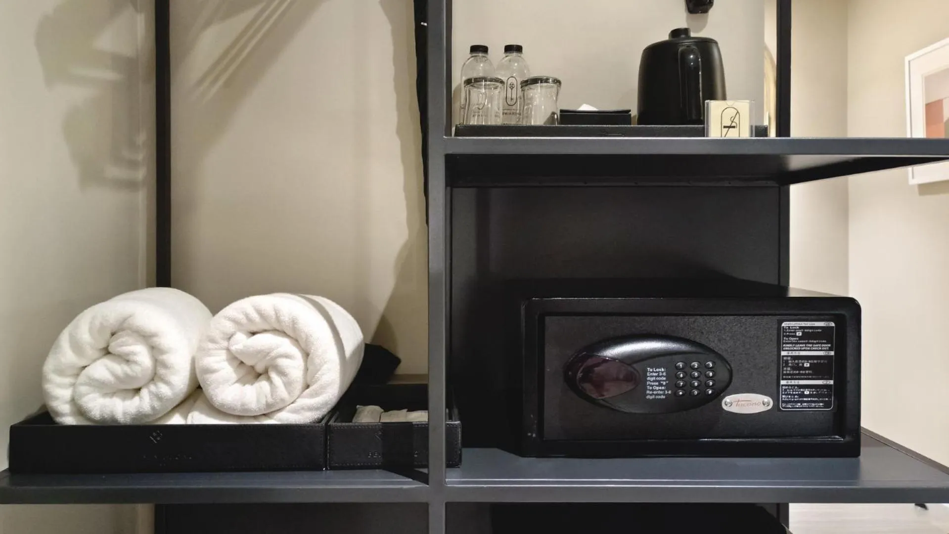 safe in Benjarong Hotel Bangkok Ratchada