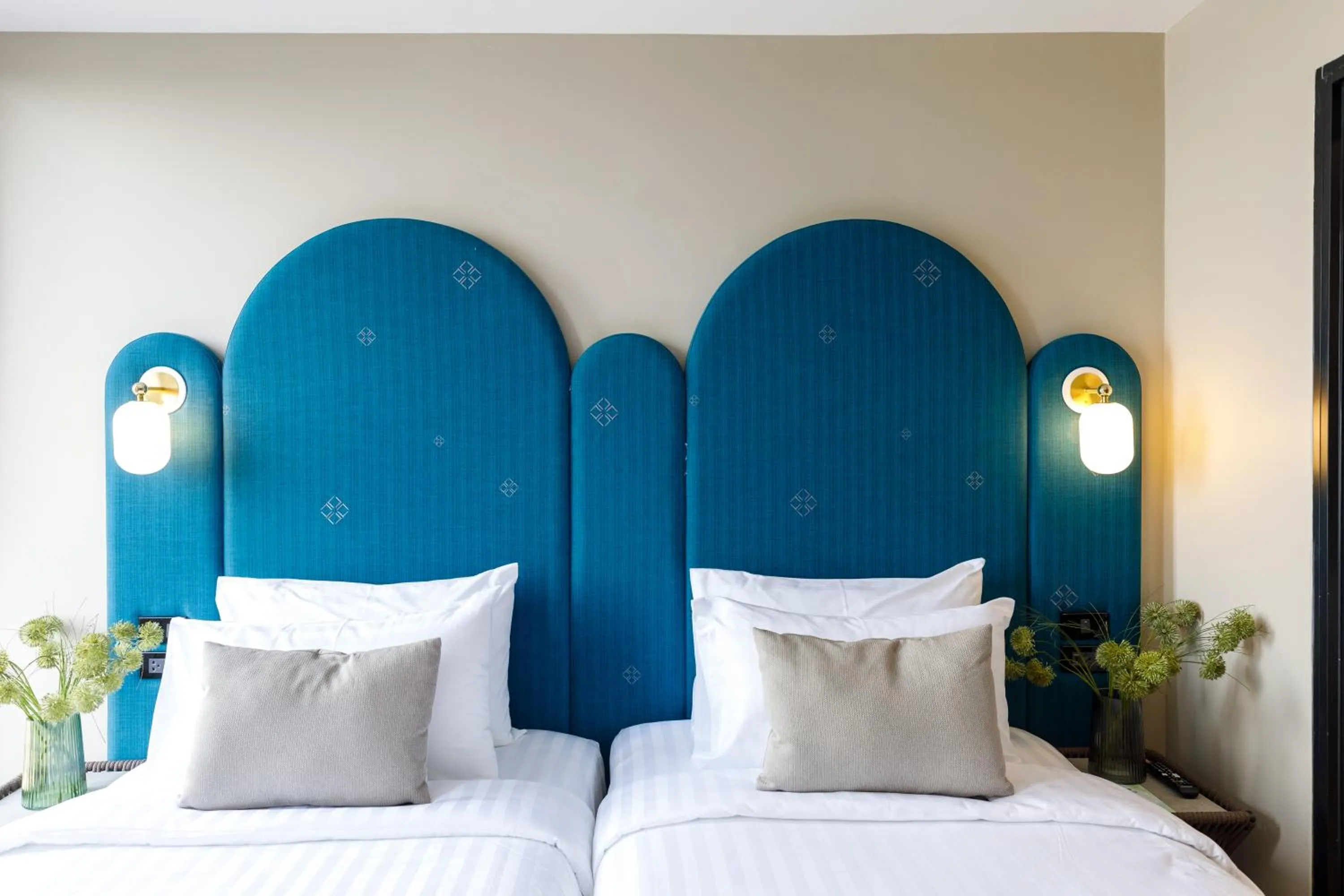 Bed in Benjarong Hotel Bangkok Ratchada