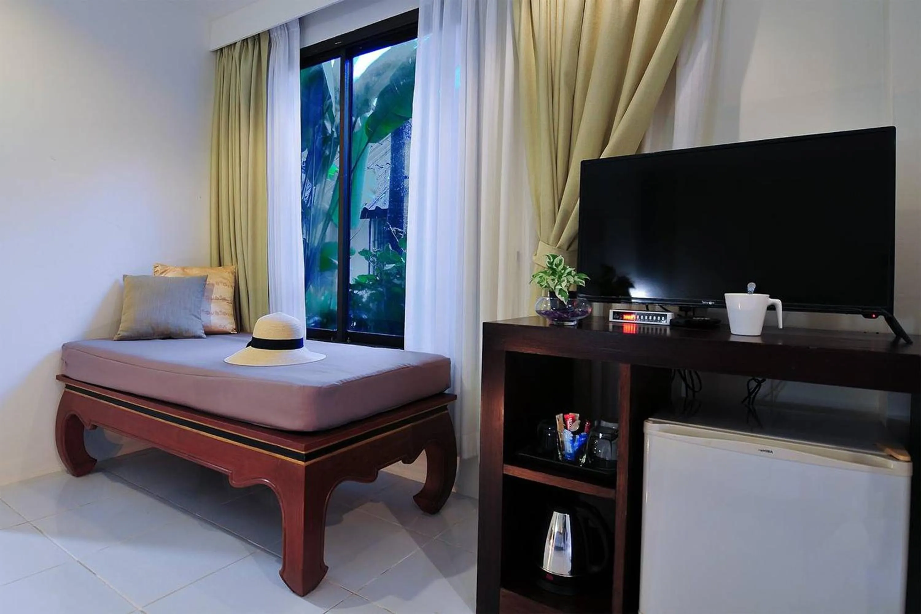 Bed in Palm Resort Krabi