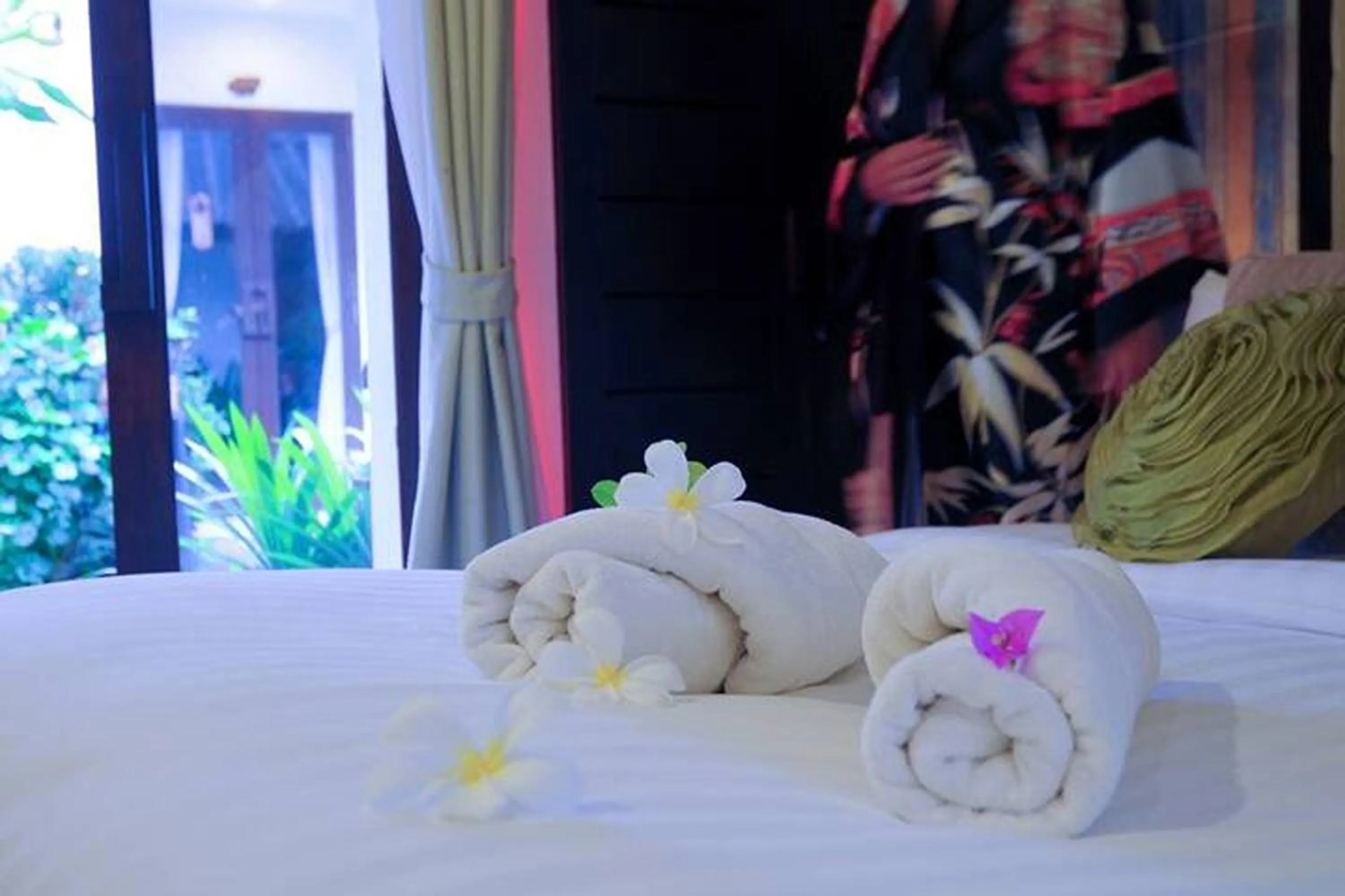 Bed in Palm Resort Krabi