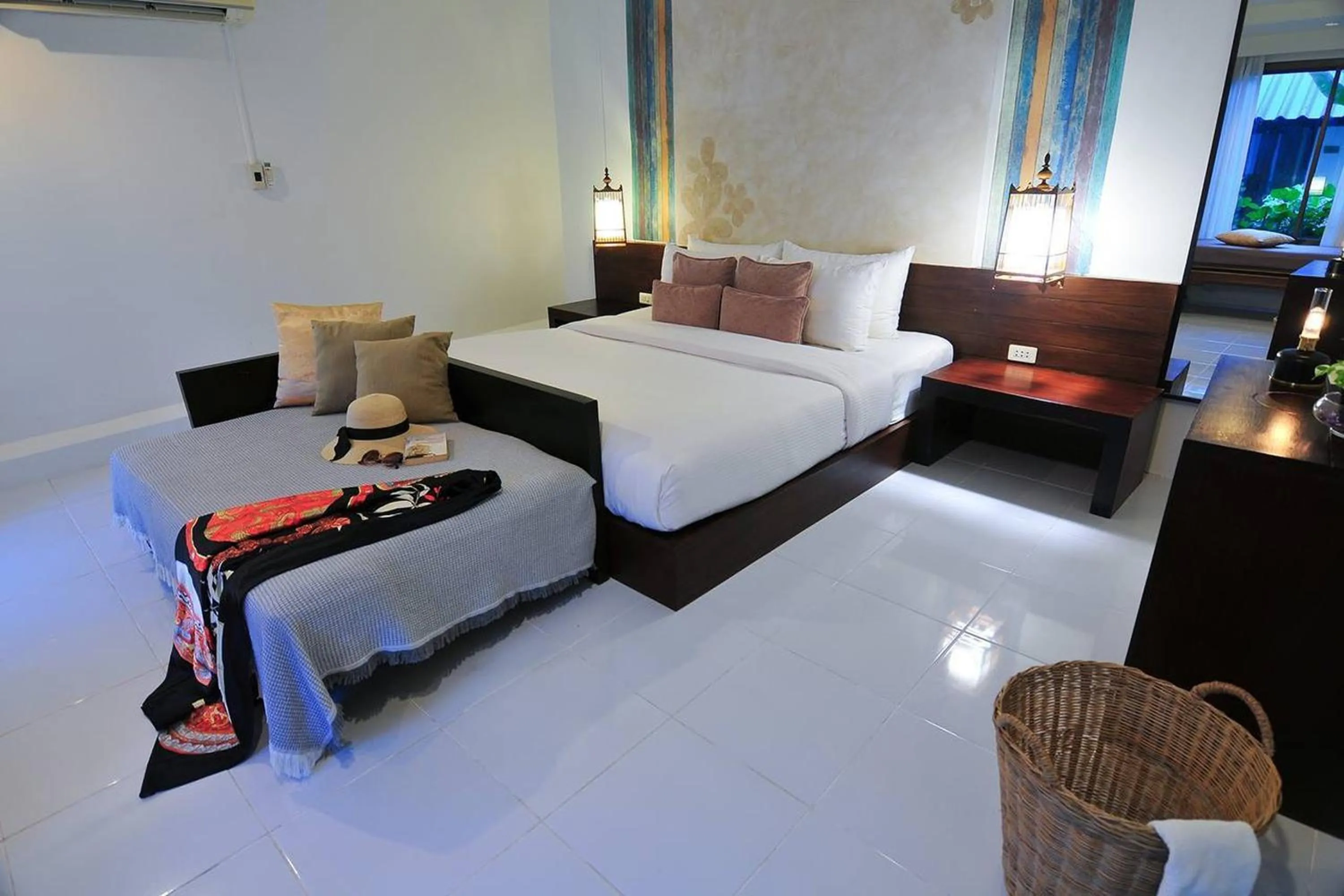 Bed in Palm Resort Krabi