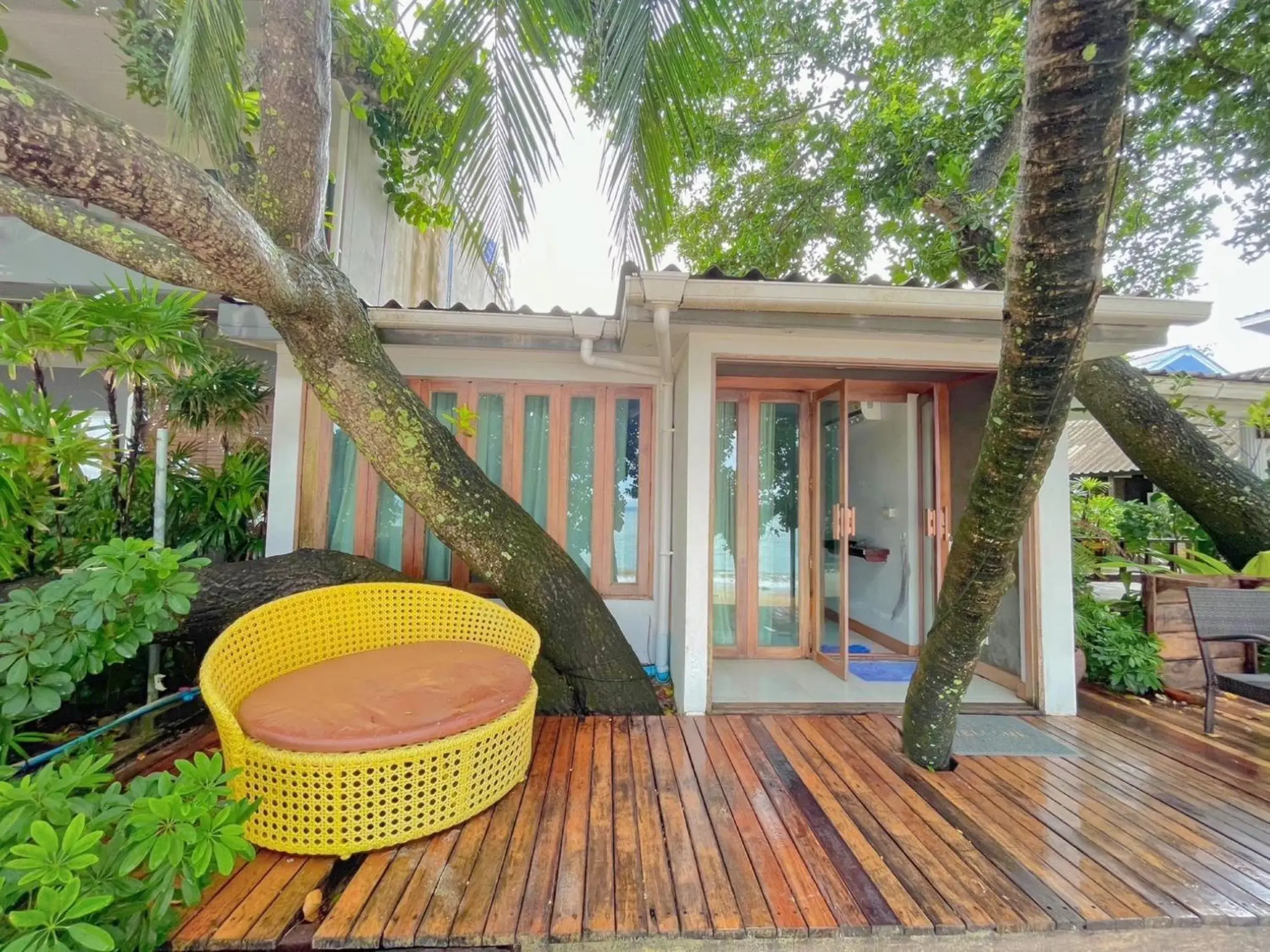 Property building in Palm Resort Krabi Property building in Palm Resort Krabi