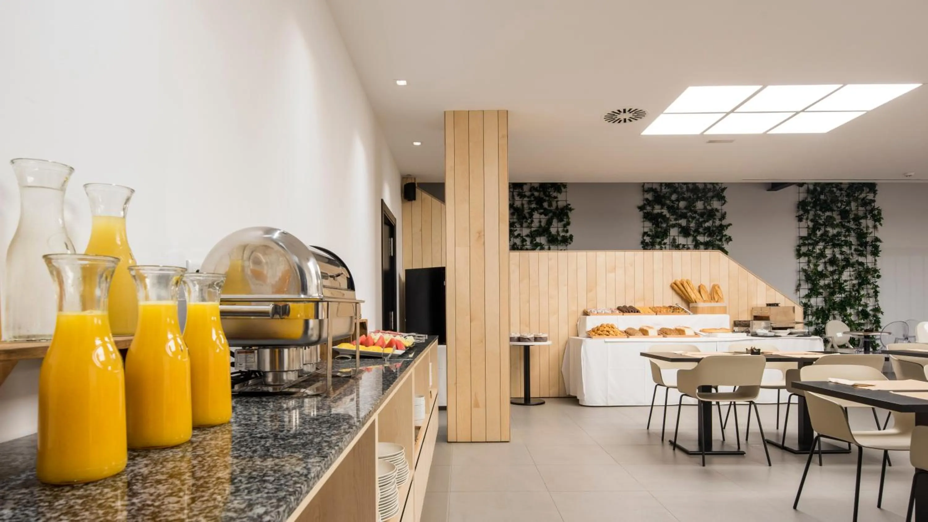 Dining area in Hotel Airiños 3*