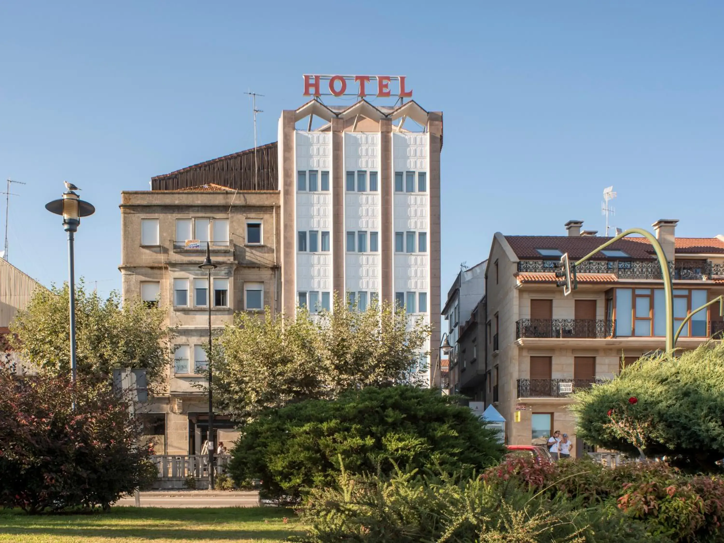 Property building in Hotel Airiños 3* Property building in Hotel Airiños 3*