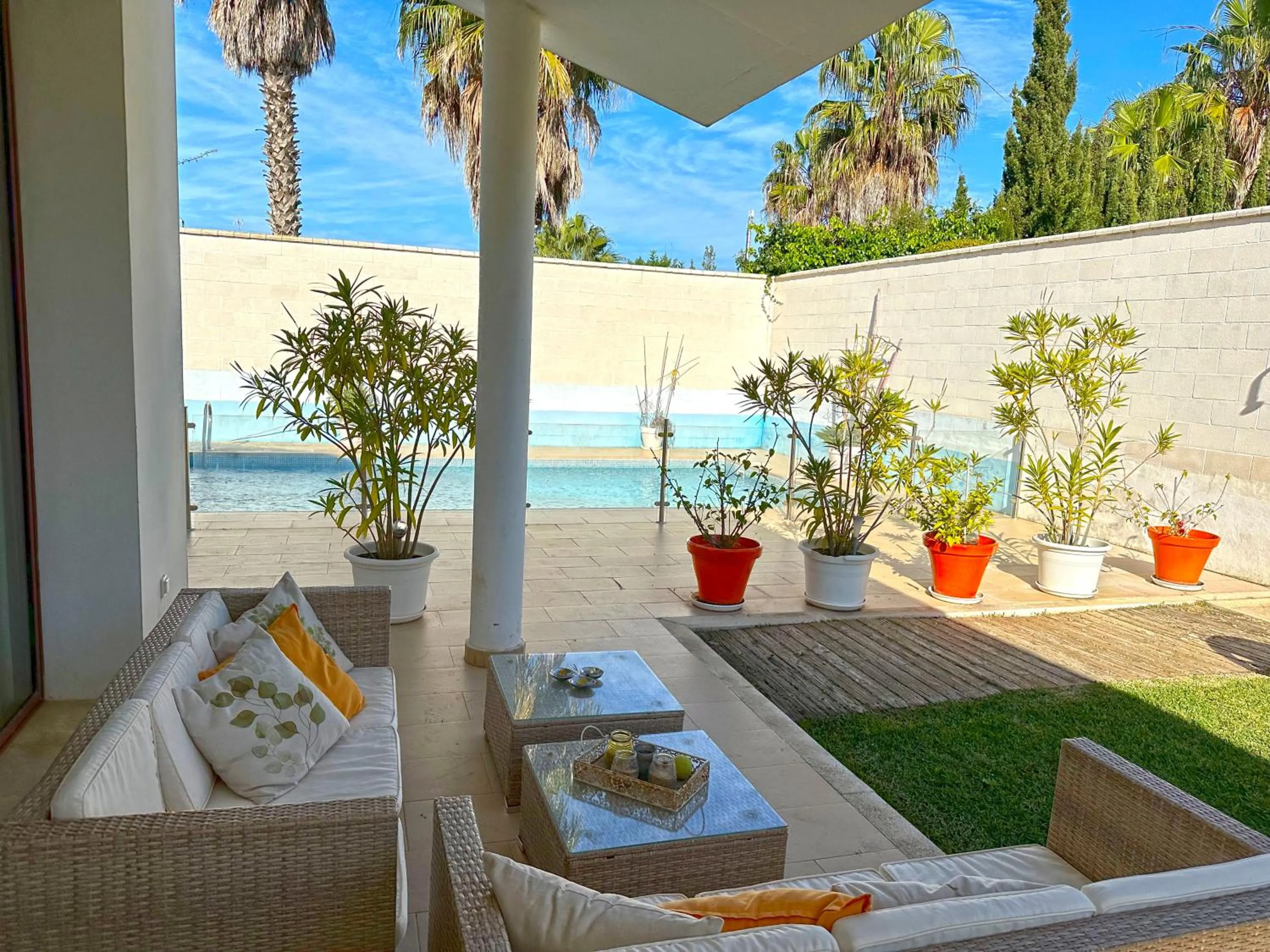 Villa Los Pinares de Monaco en Roche, Conil, Cádiz