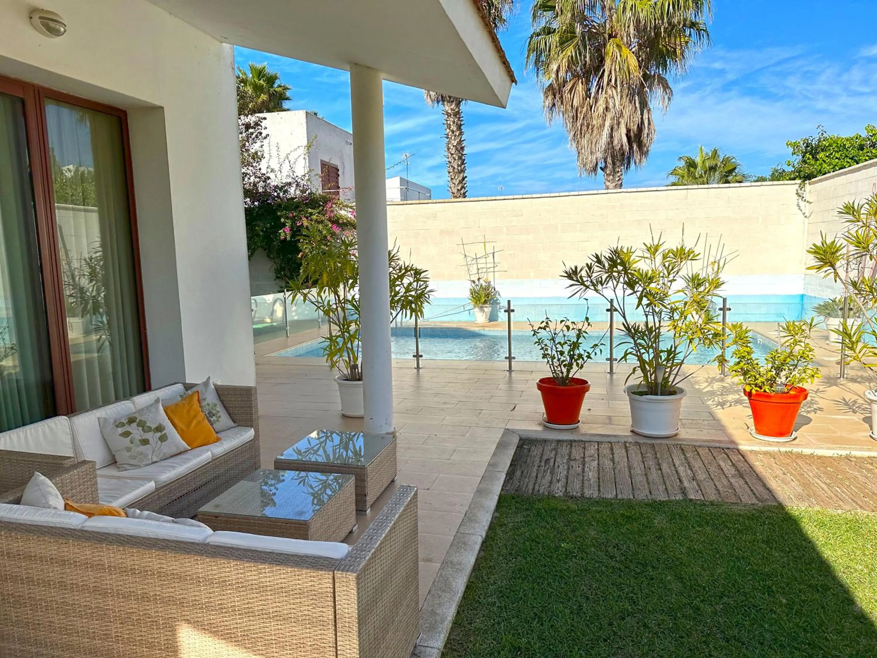 Villa Los Pinares de Monaco en Roche, Conil, Cádiz