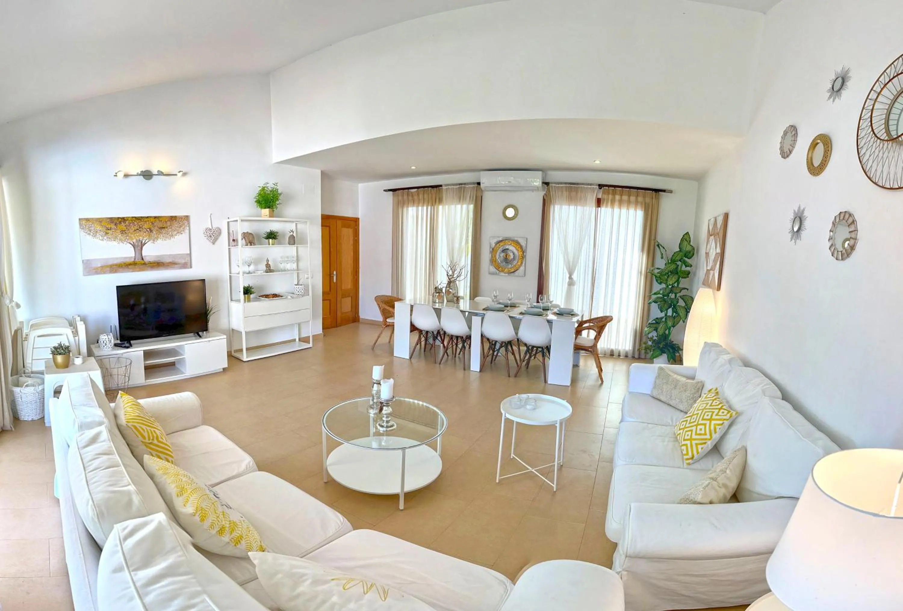 Villa Los Pinares de Monaco en Roche, Conil, Cádiz