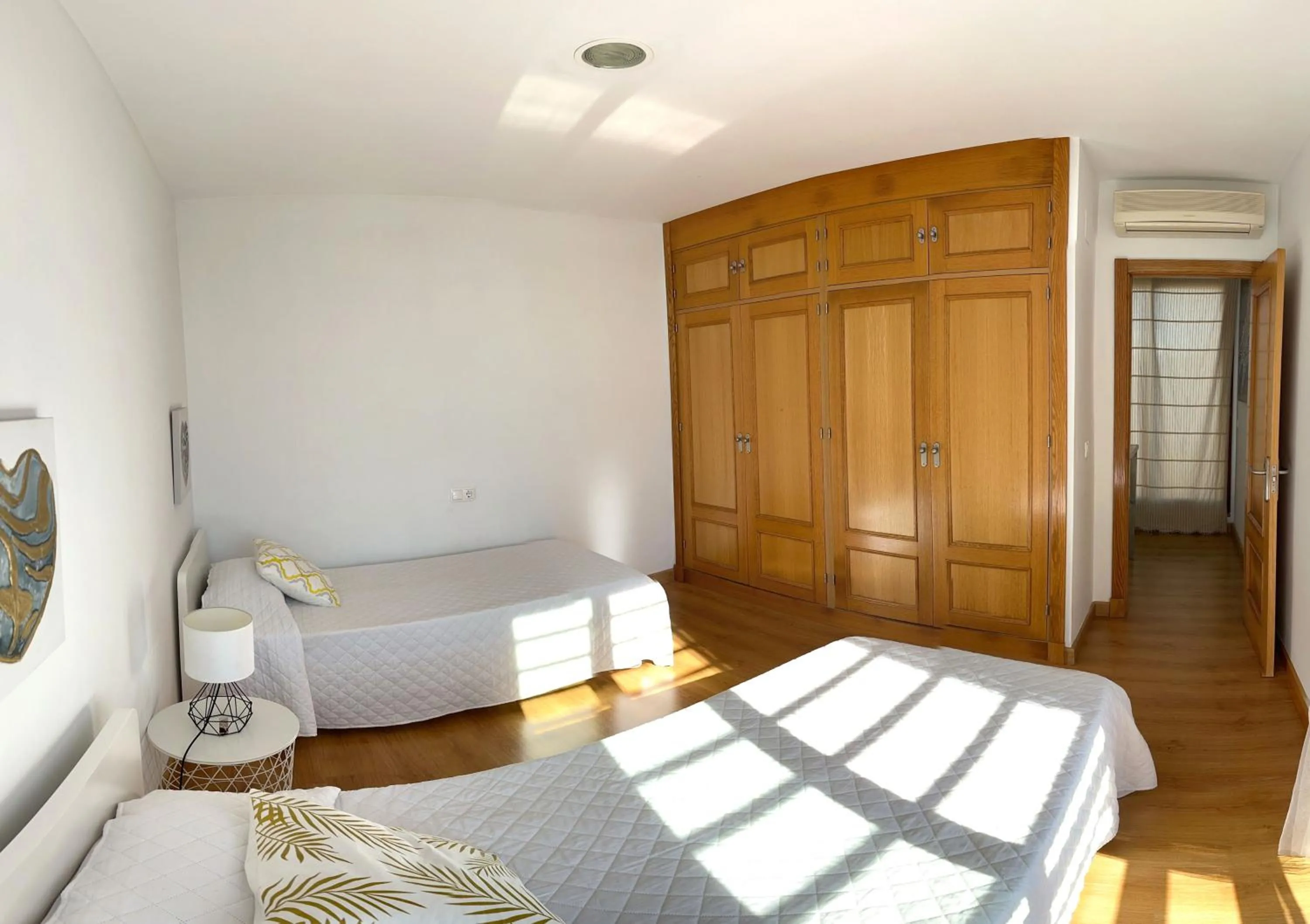 Bed in Villa Los Pinares de Monaco en Roche, Conil, Cádiz