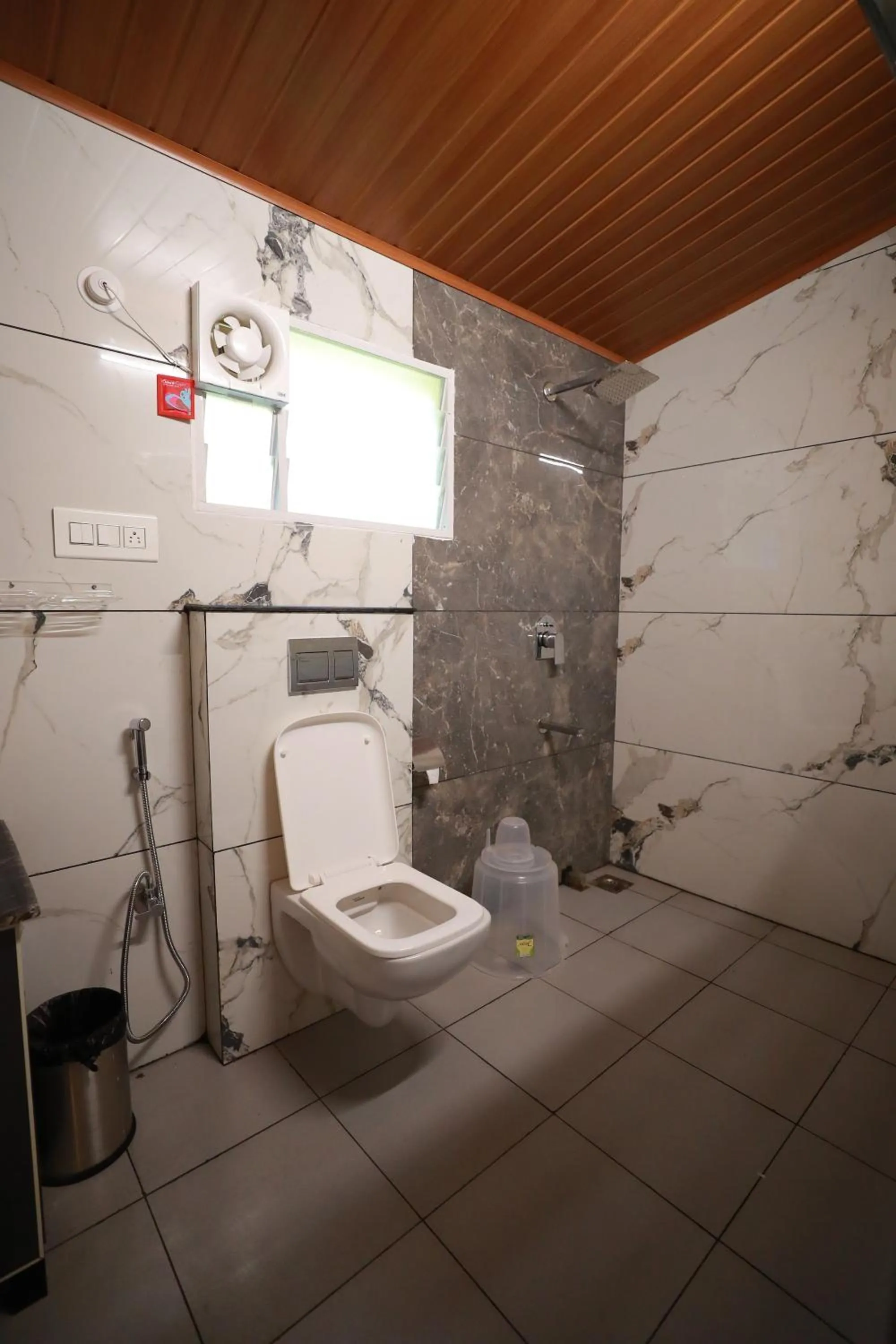 Shower in Coorg Coffee Bean Resort Madikeri