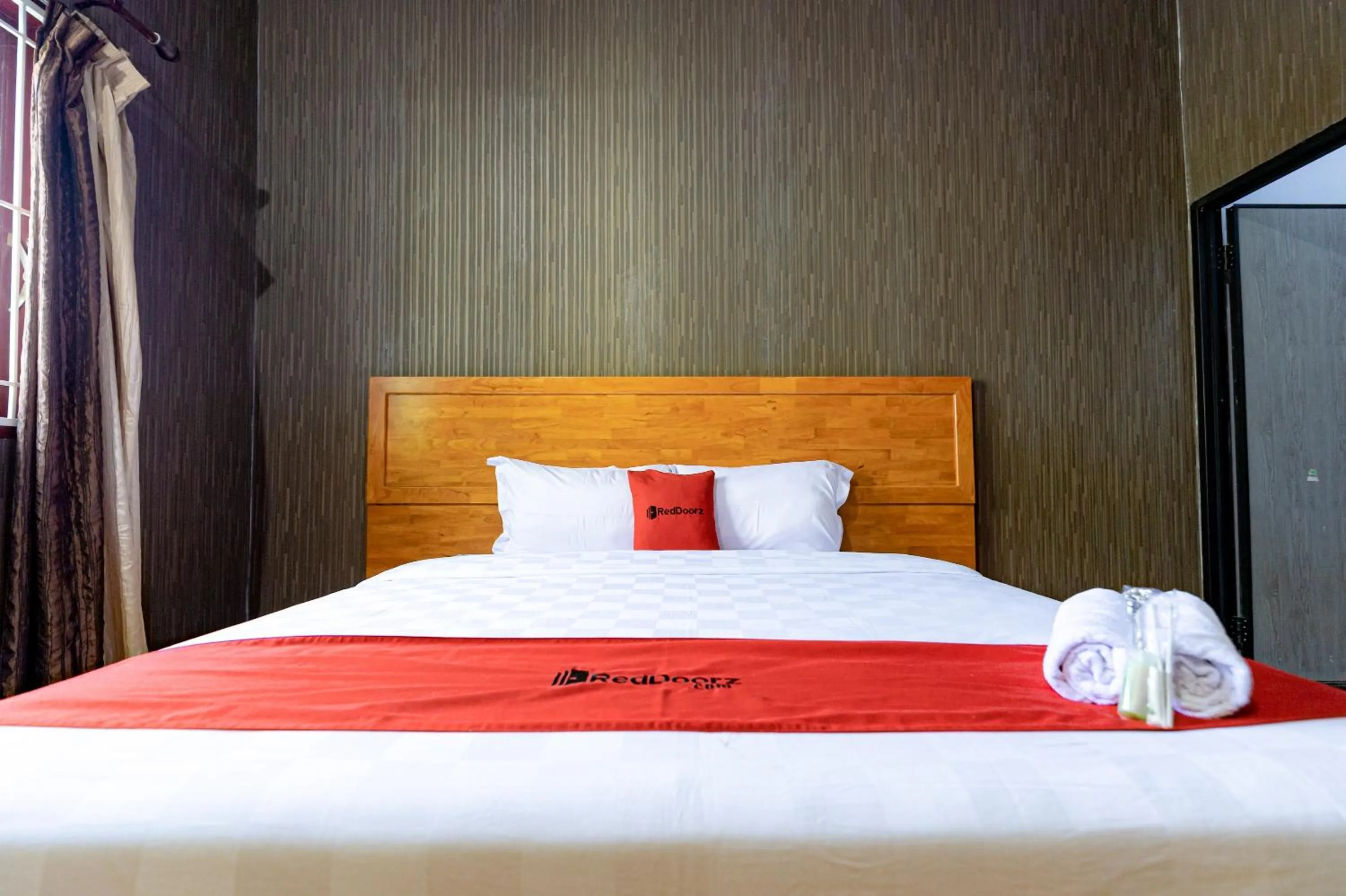 Bedroom, Bed in RedDoorz Syariah near UISU Medan