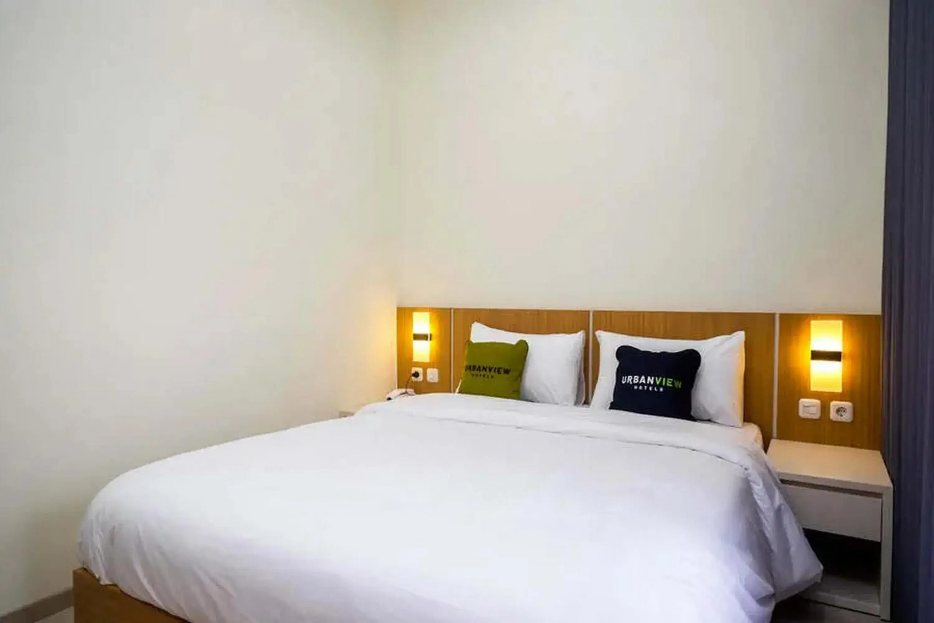 Bedroom, Bed in Urbanview Sumampir Anugrah Purwokerto by RedDoorz Bedroom, Bed in Urbanview Sumampir Anugrah Purwokerto by RedDoorz