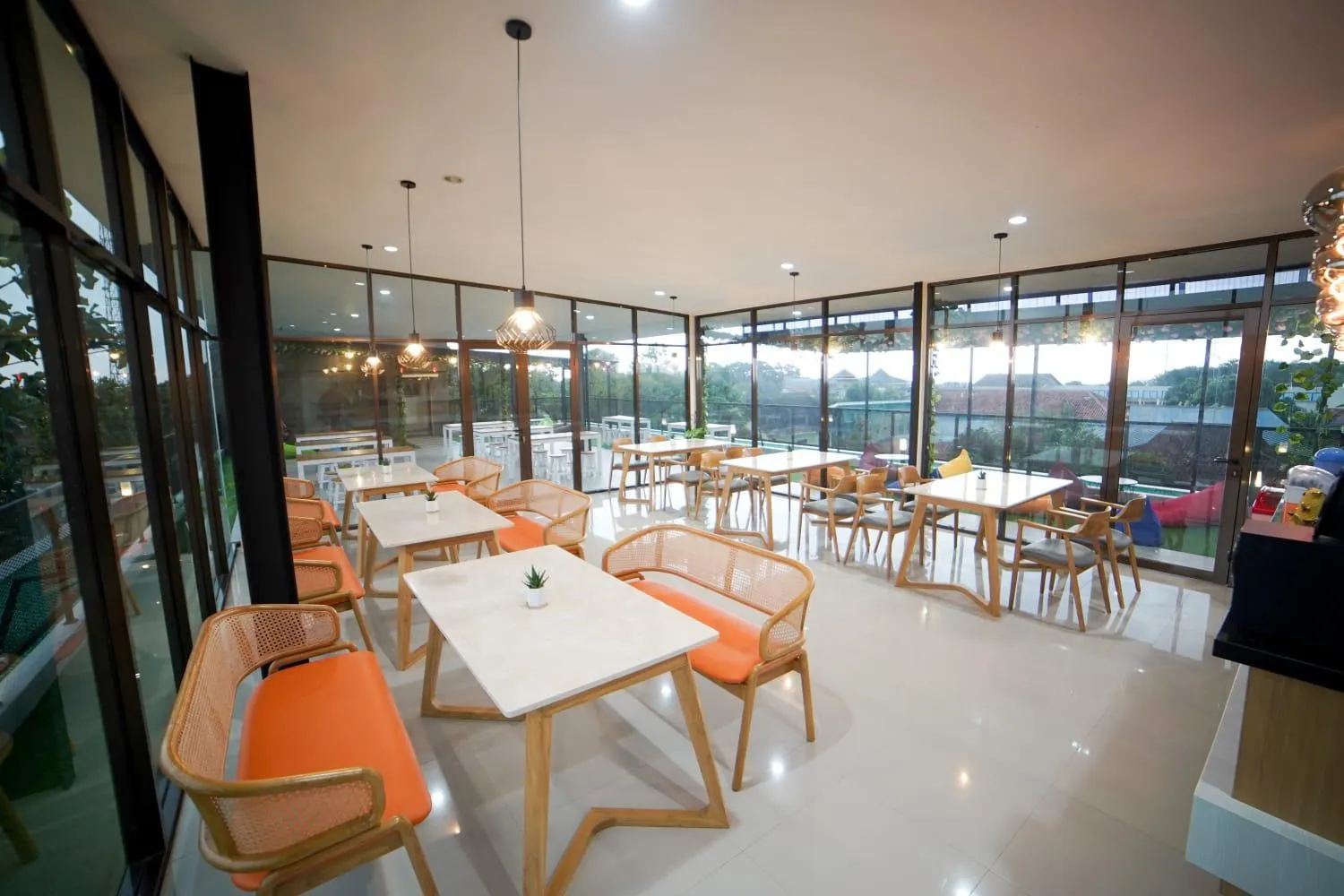 Restaurant/places to eat in Urbanview Sumampir Anugrah Purwokerto by RedDoorz