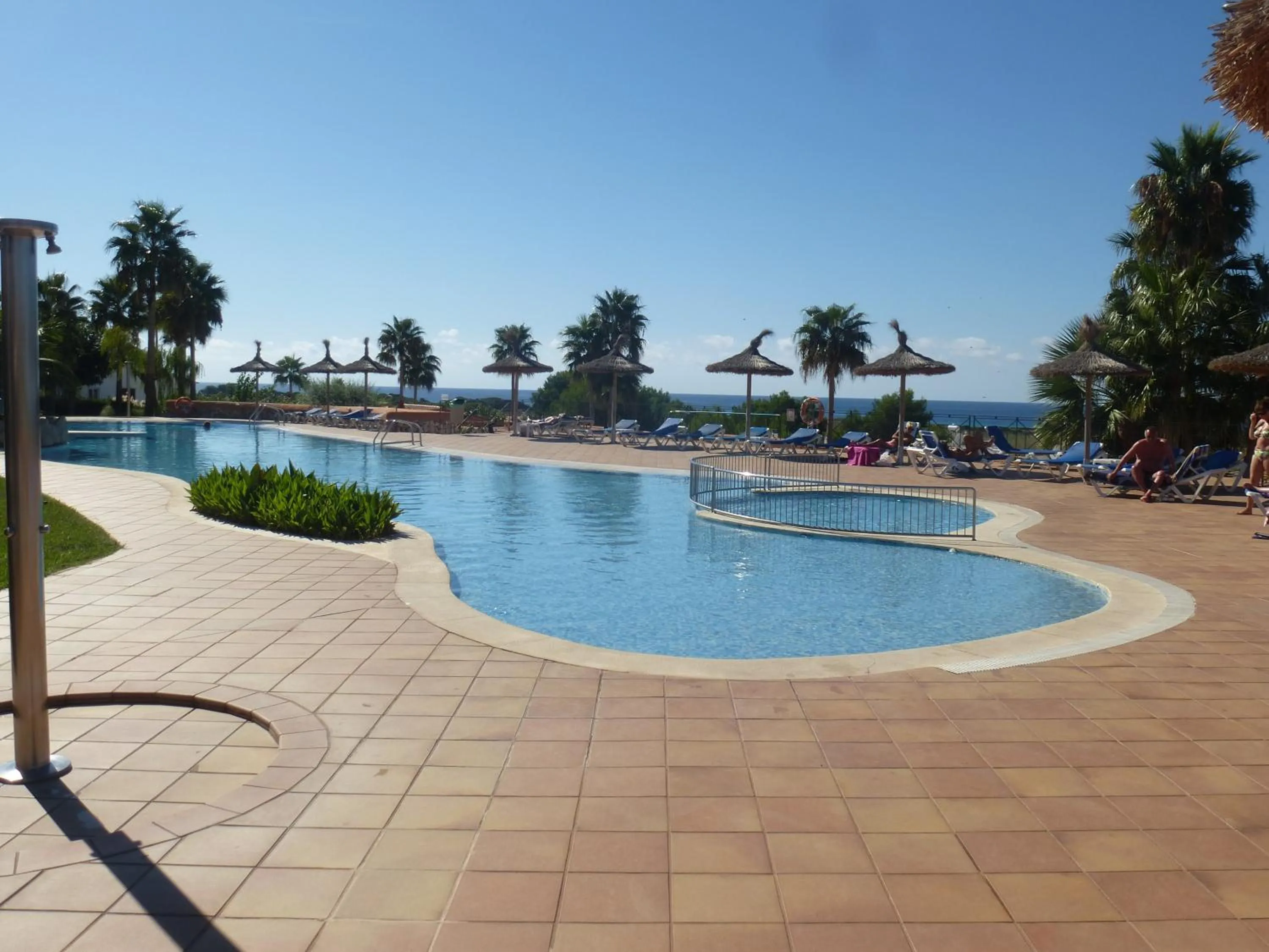 Swimming pool in Apartamentos Mar Blau