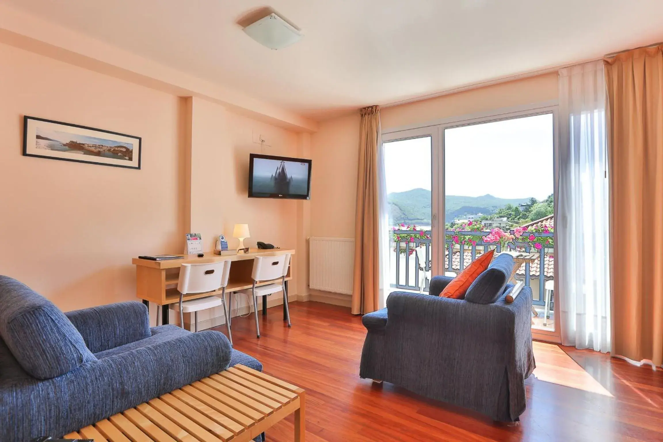 Living room in Apartamentos Mundaka Living room in Apartamentos Mundaka