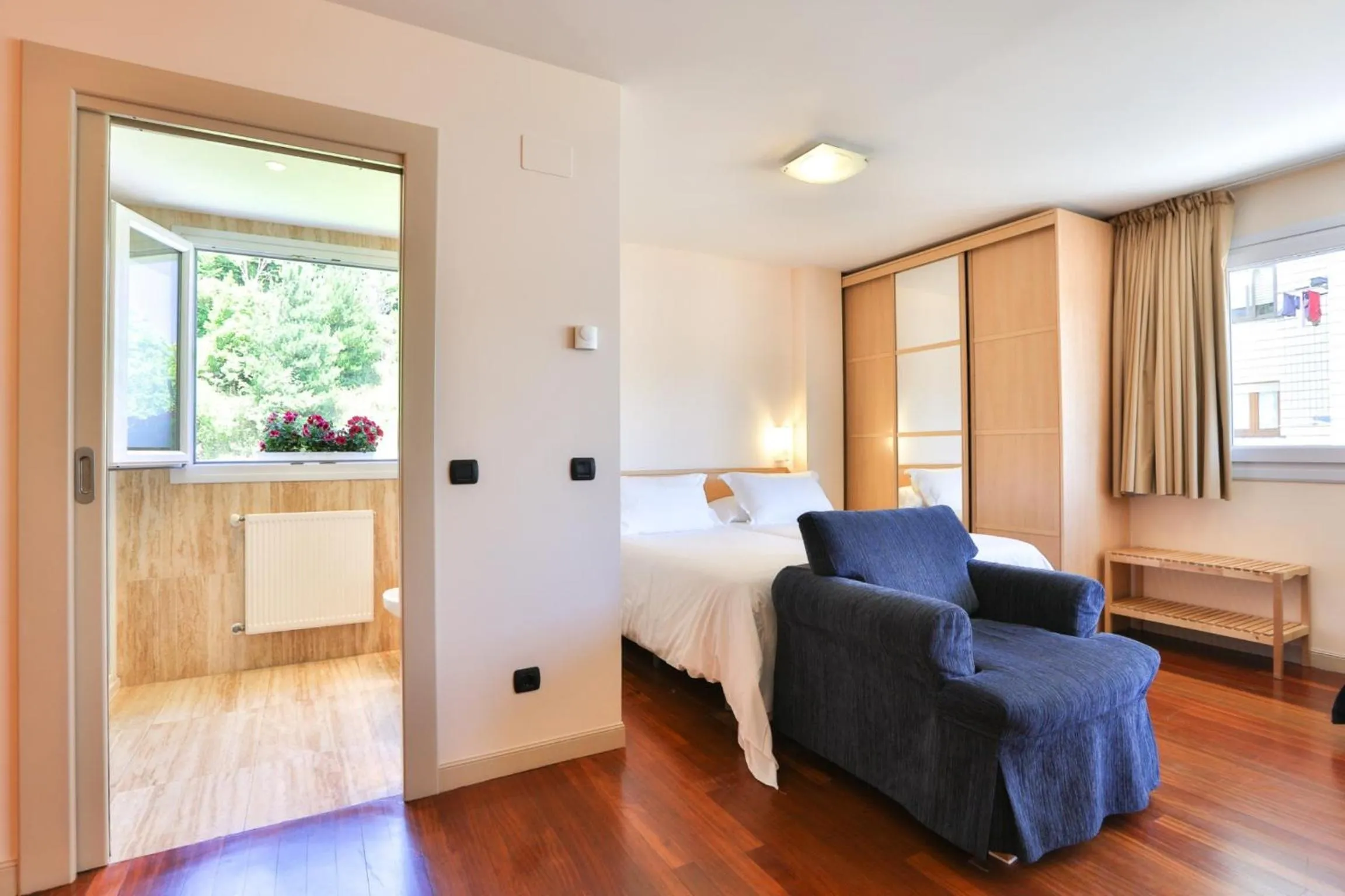 Bedroom, Bed in Apartamentos Mundaka