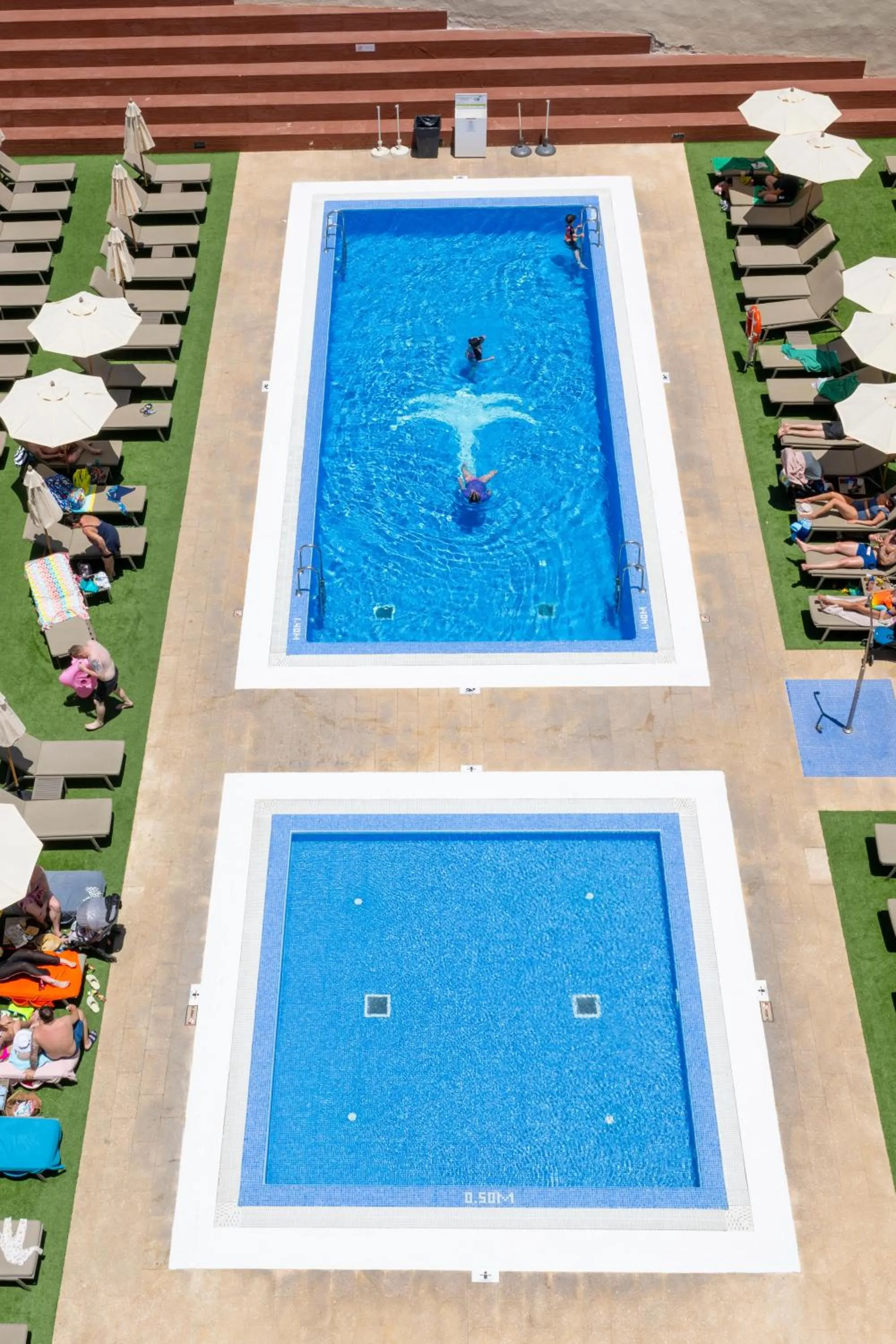 Swimming pool in GF Fañabe