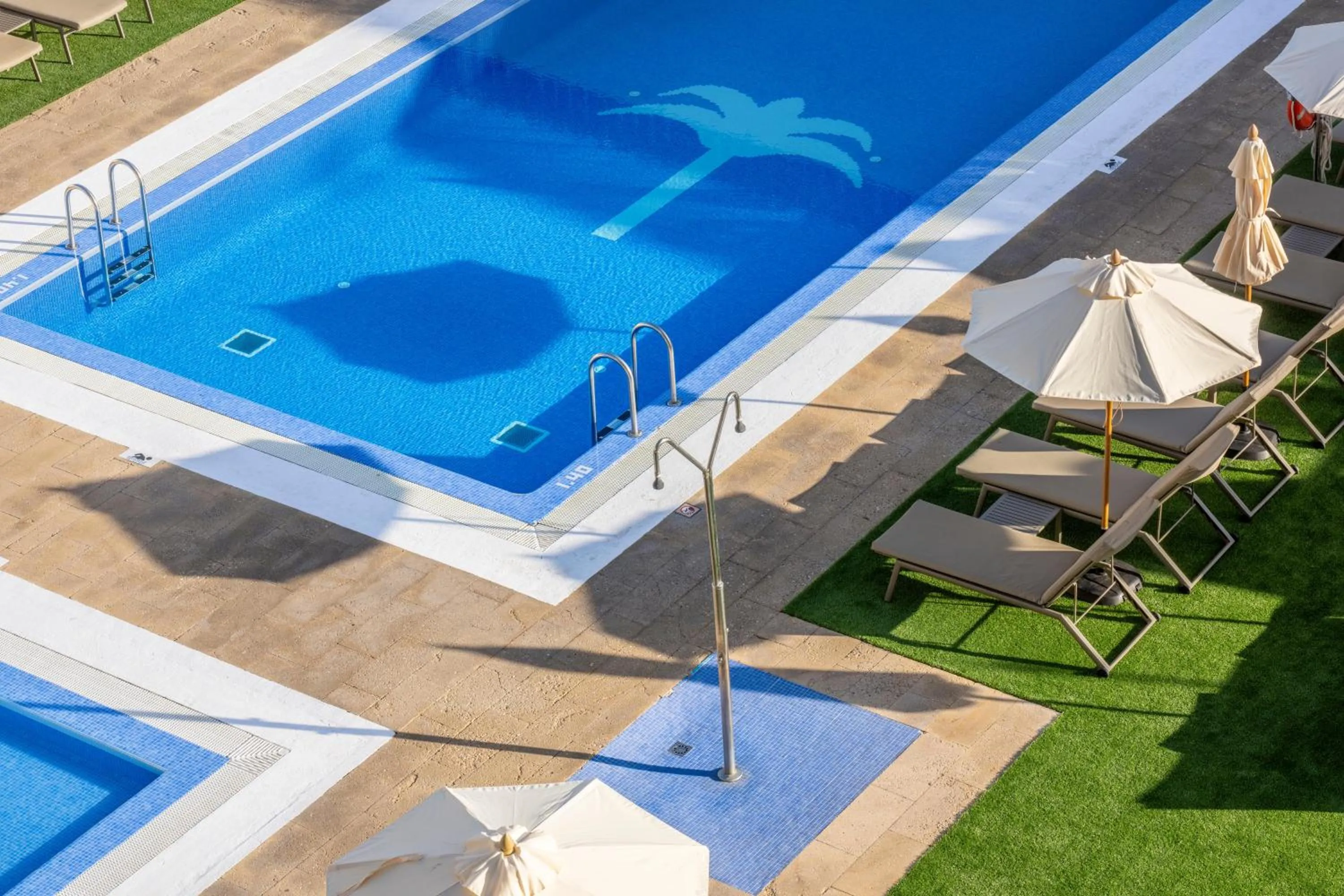 Swimming pool in GF Fañabe