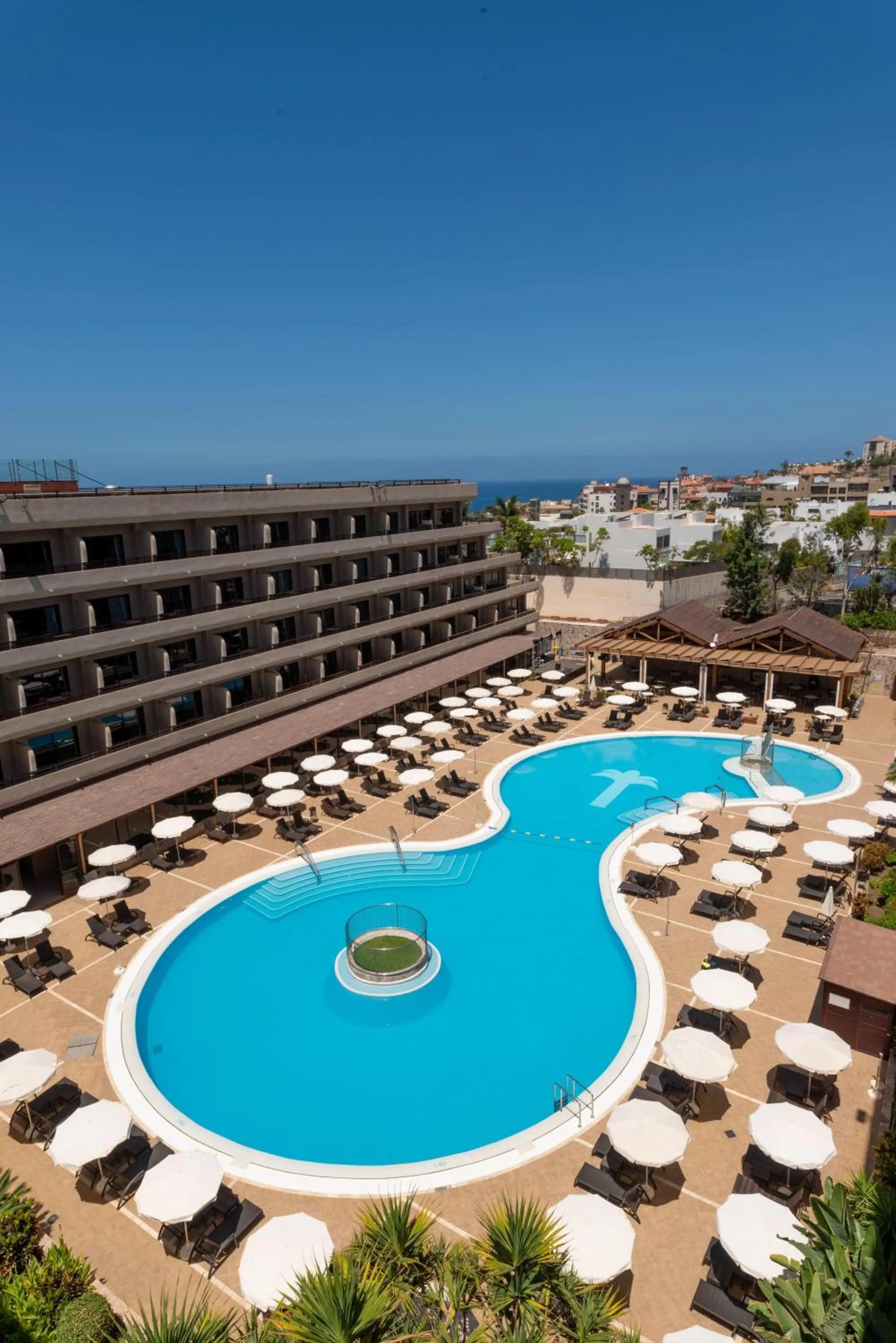 Swimming pool in GF Fañabe