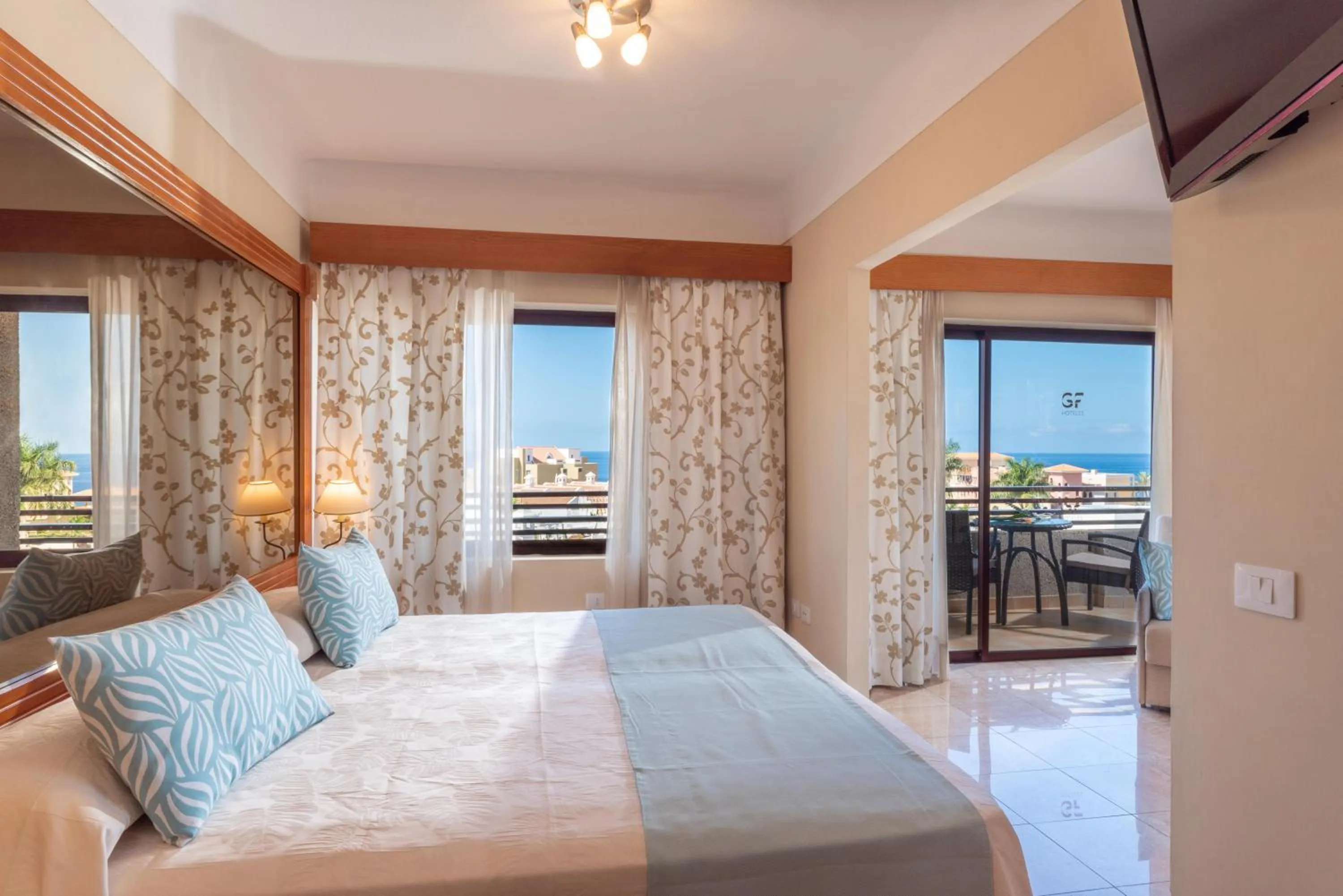 Photo of the whole room, Bed in GF Fañabe