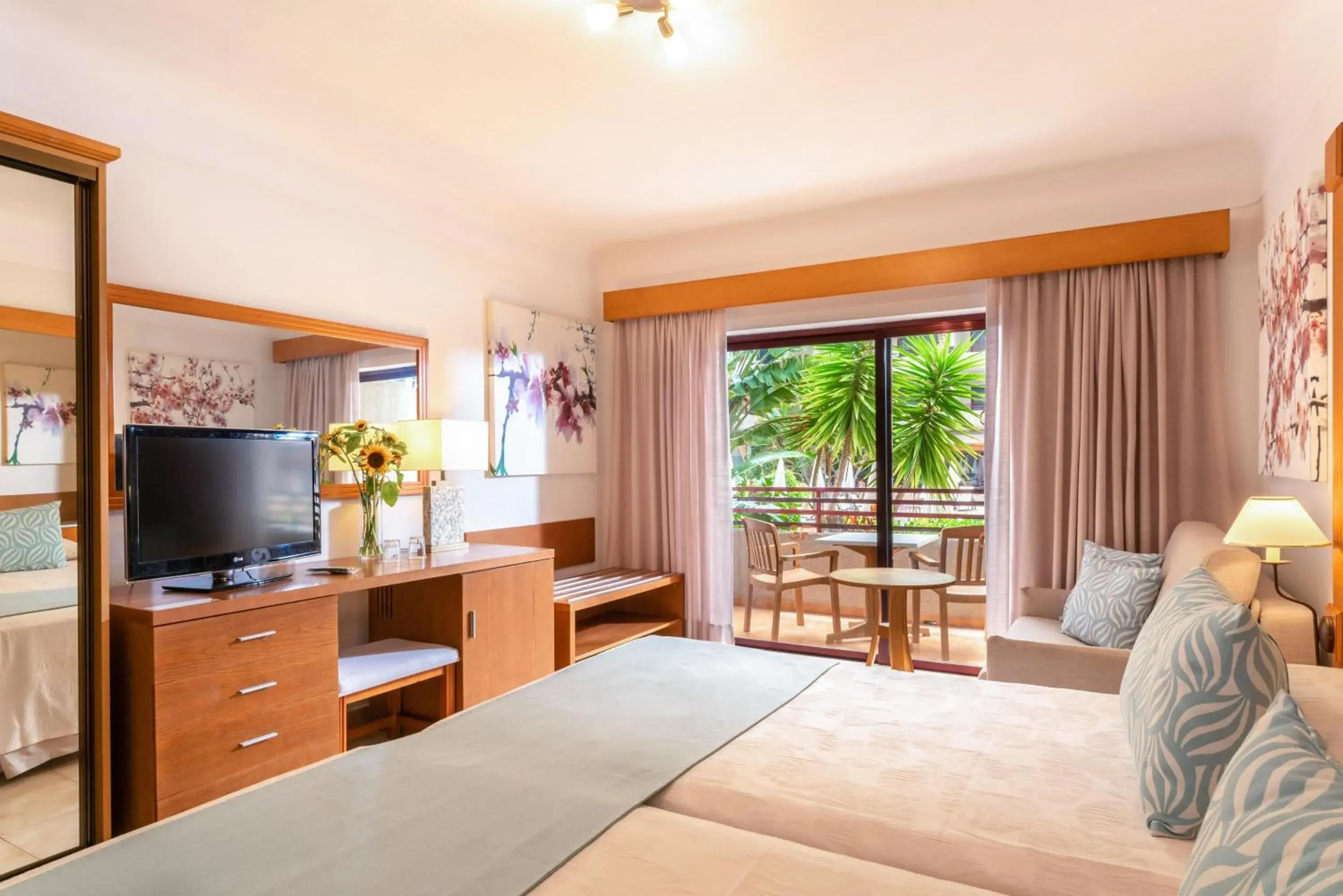 Photo of the whole room, Bed in GF Fañabe Photo of the whole room, Bed in GF Fañabe