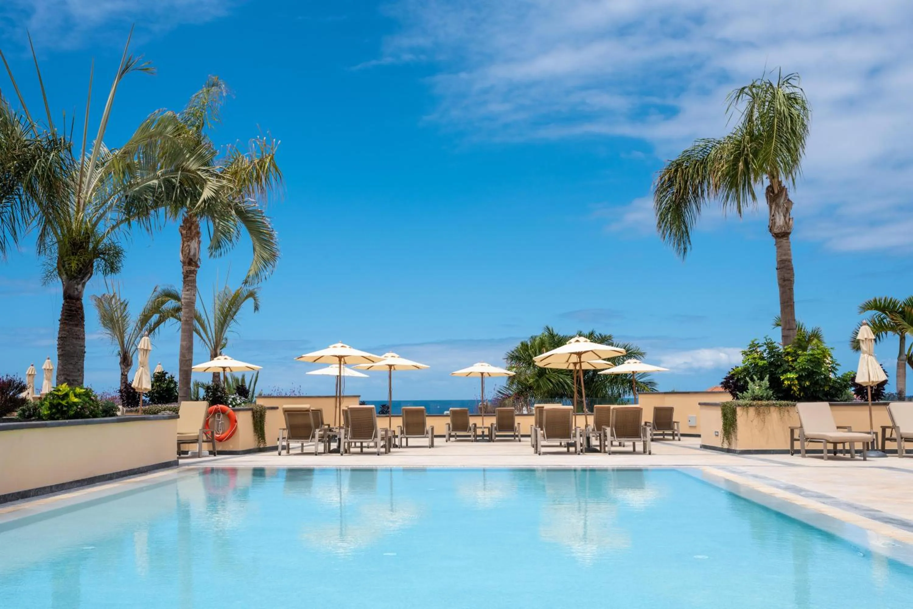 Swimming pool in GF GRAN COSTA ADEJE*****