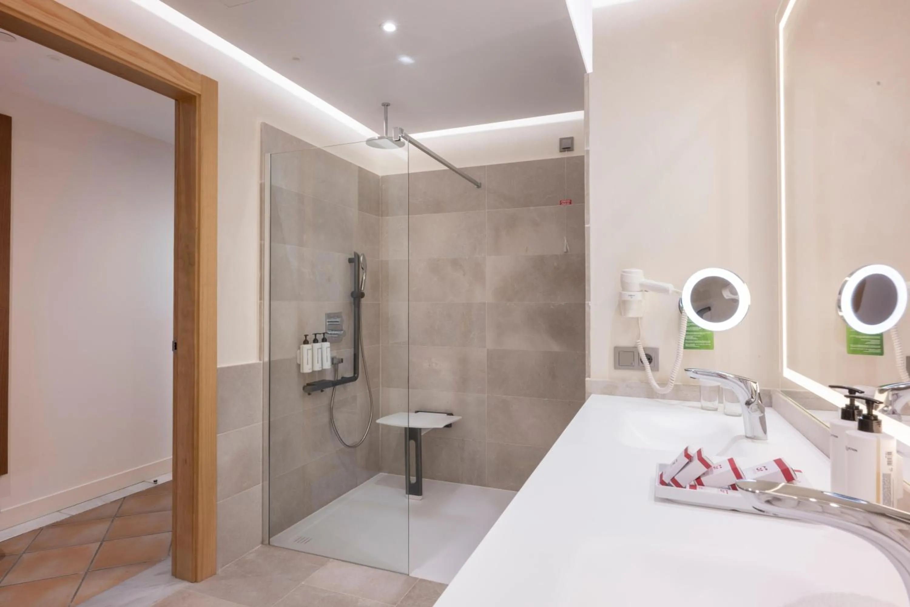 Bathroom in GF GRAN COSTA ADEJE*****