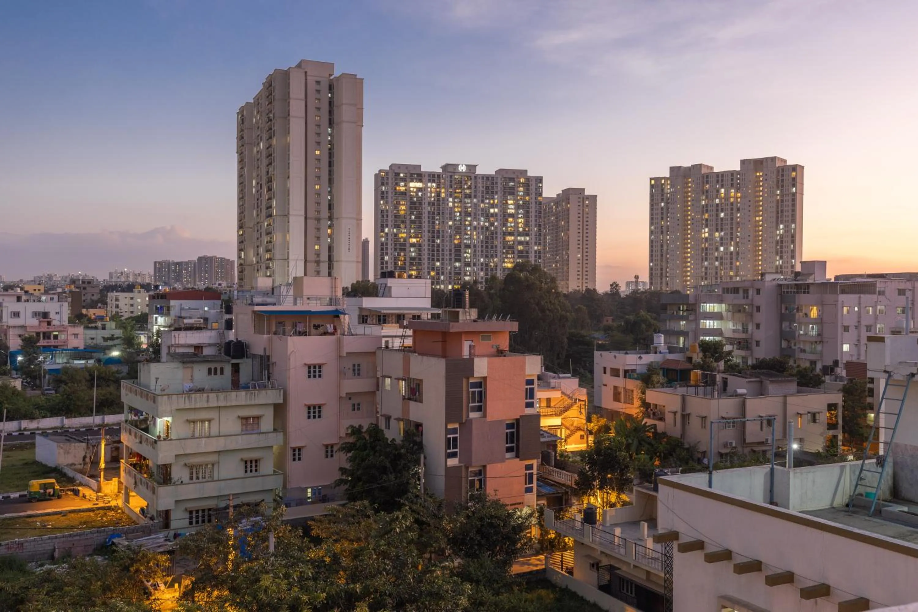Property building in Sunrise Service Apartments