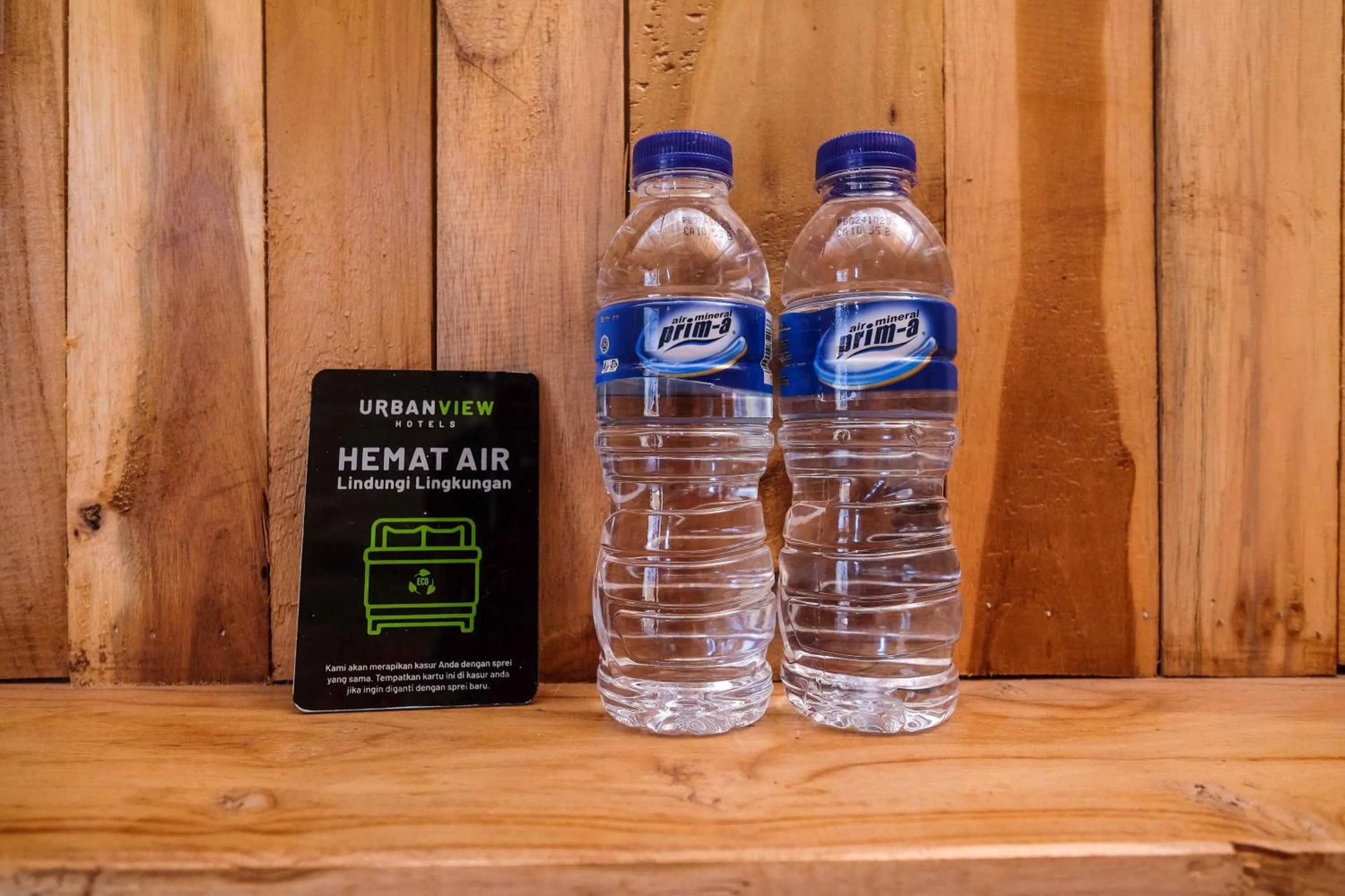 Drinks in Urbanview Villa Kolopaking Kebumen by RedDoorz