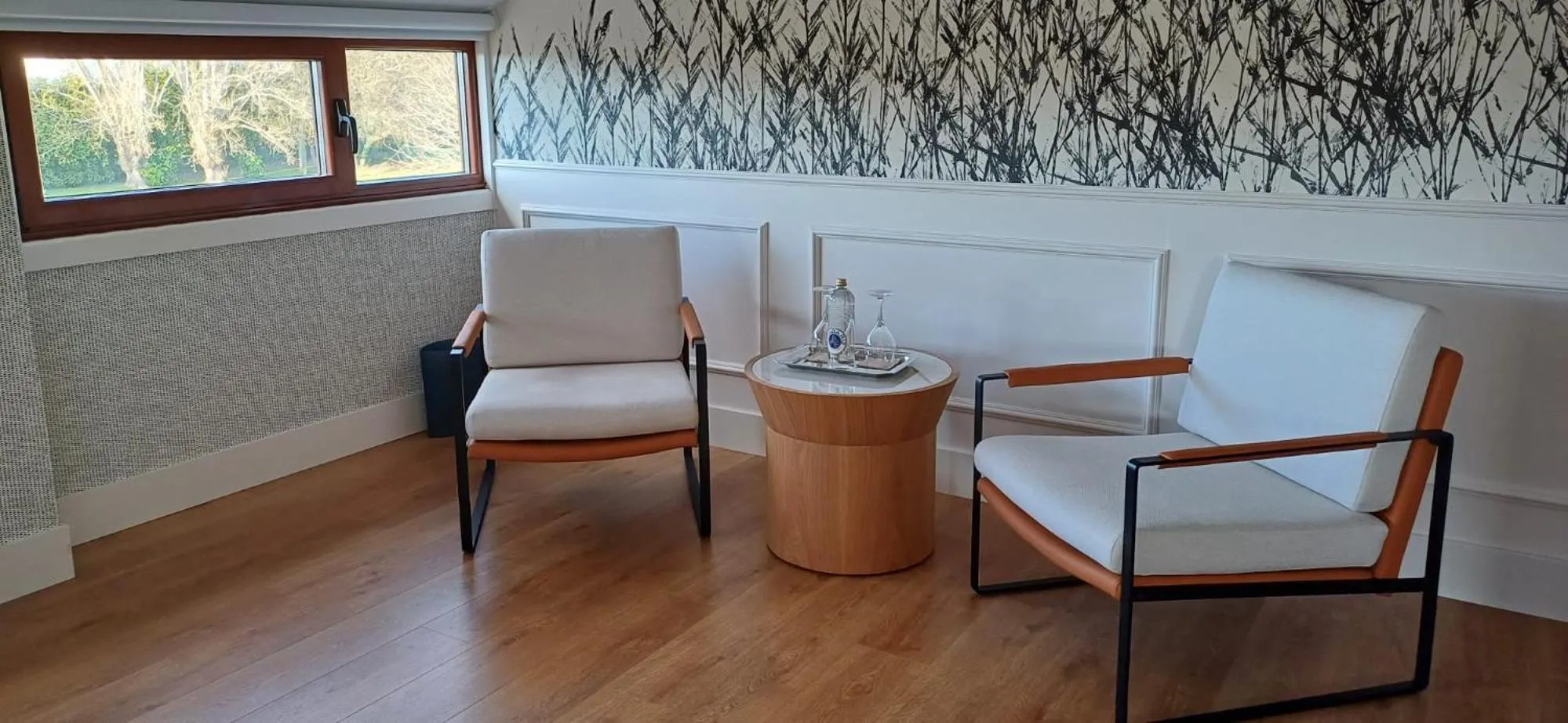 Photo of the whole room in Ruta Jacobea