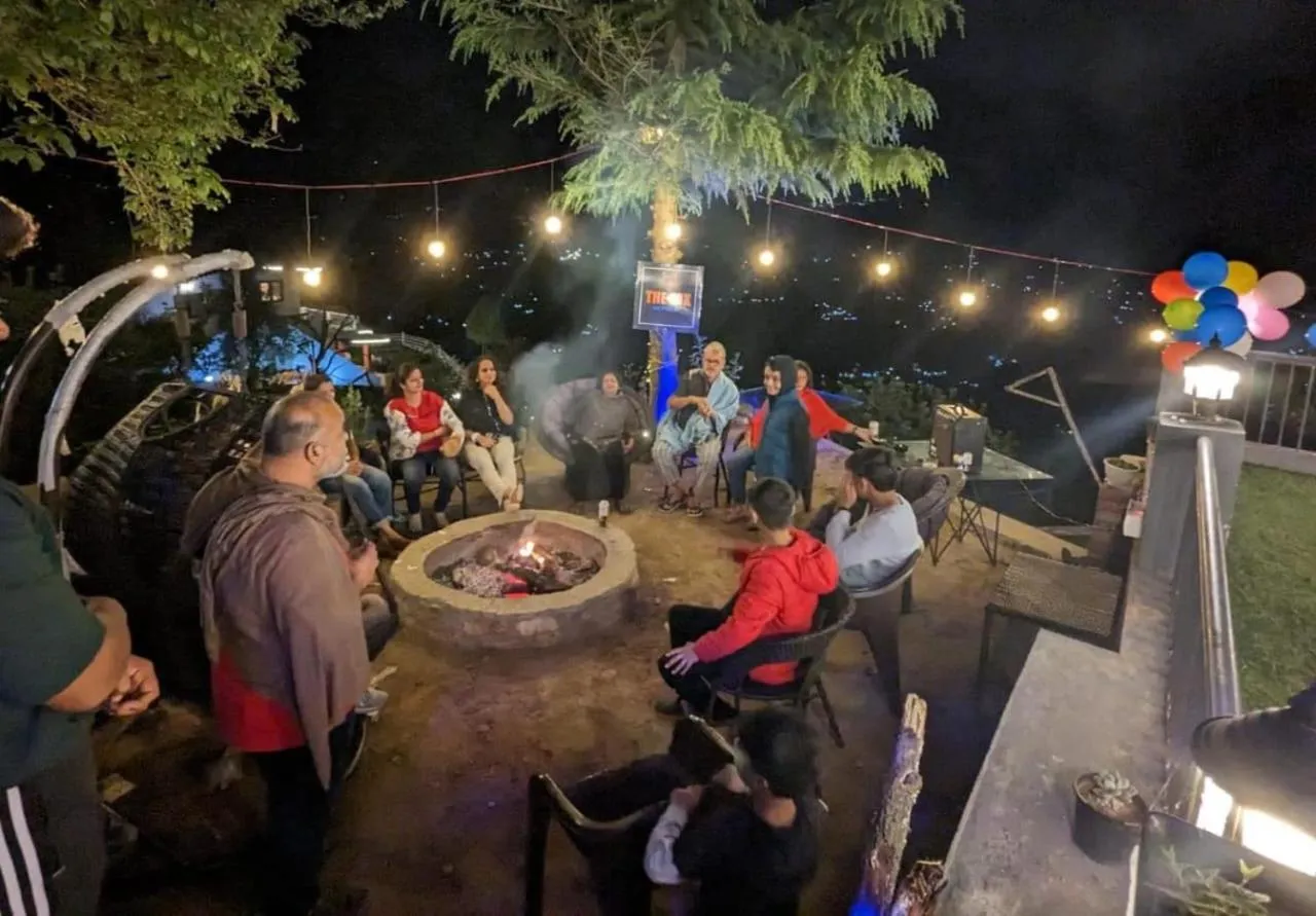 Night in THE FOX RETREAT