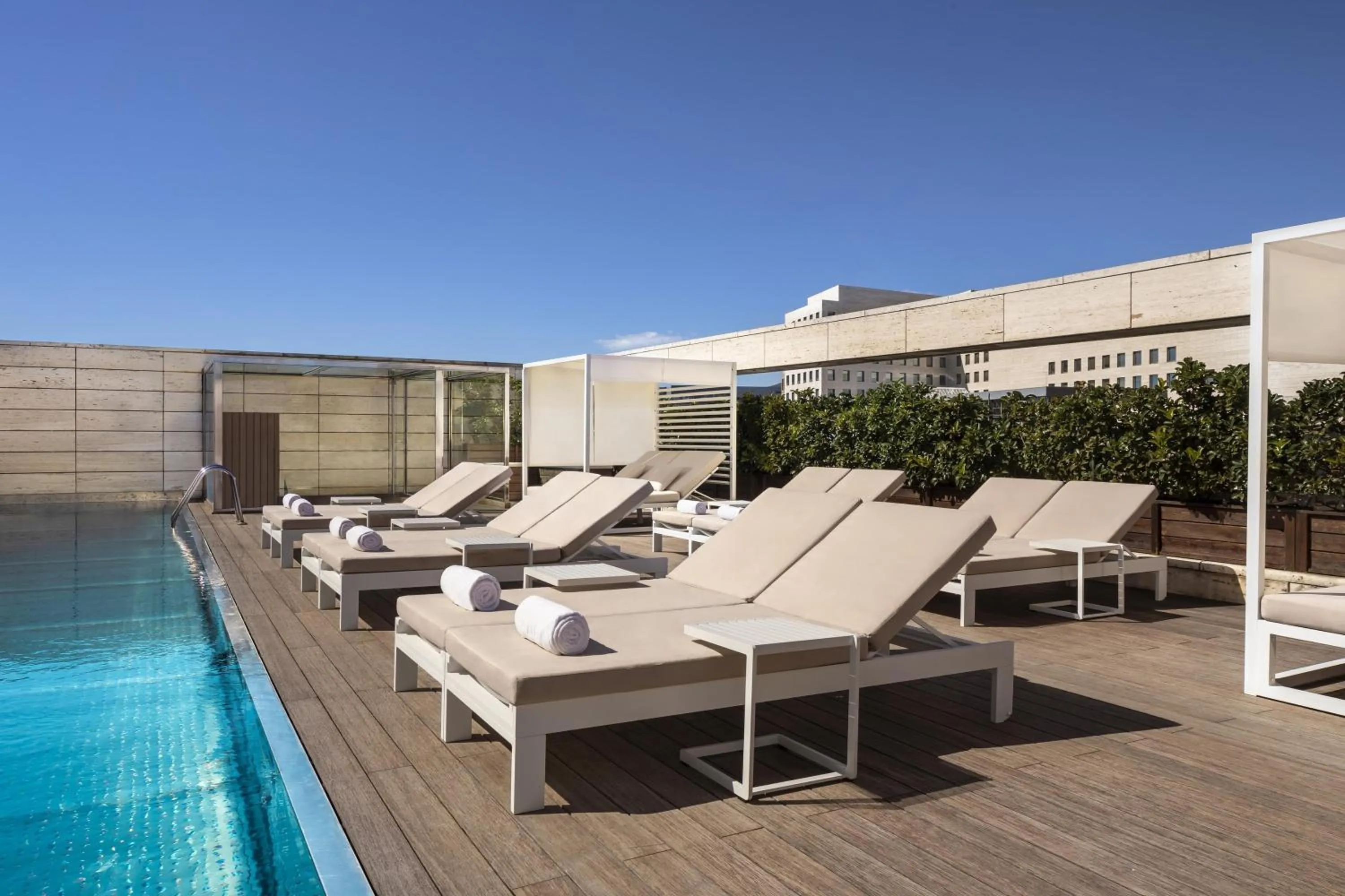 Pool view in NH Collection Barcelona Constanza