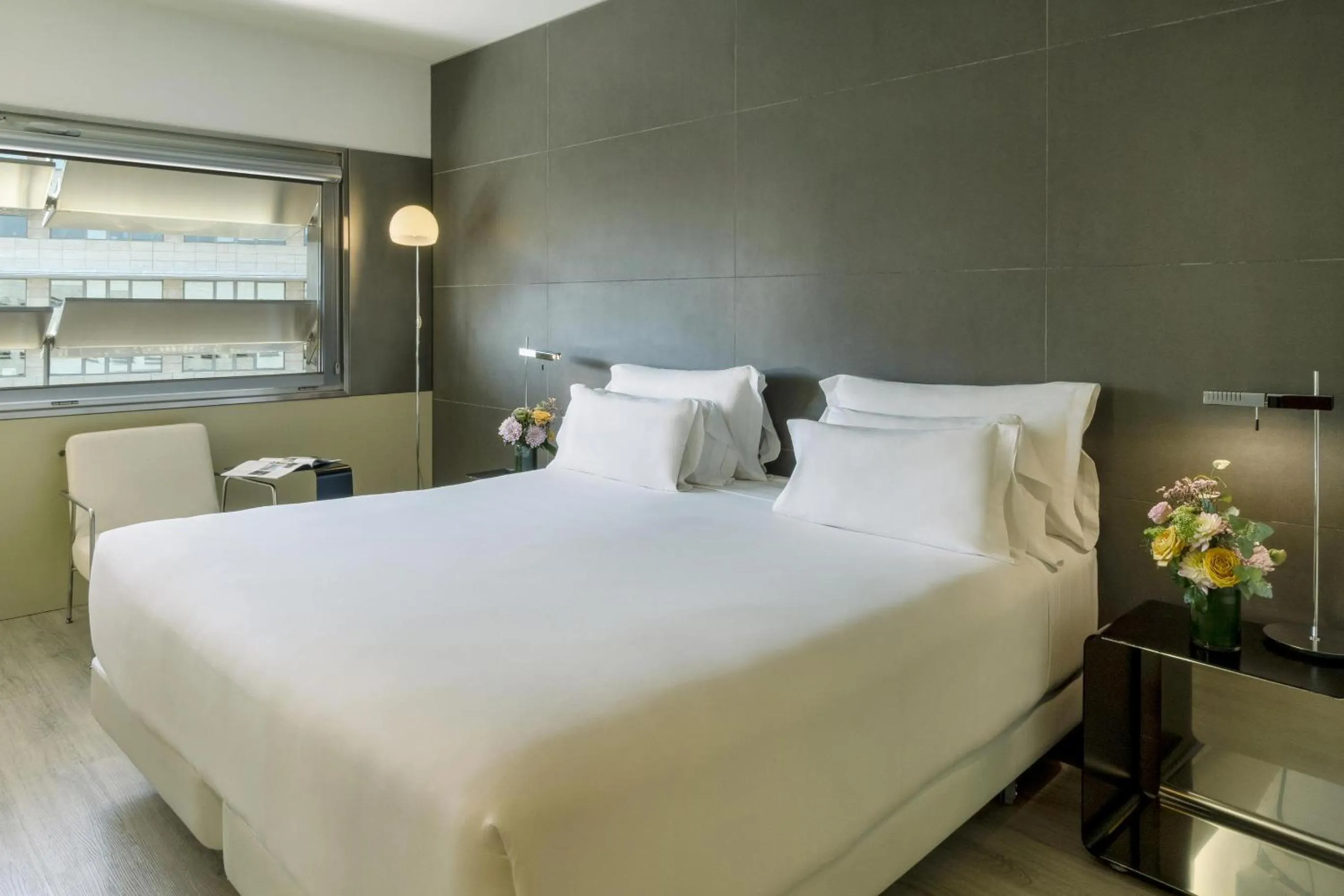 Bedroom, Bed in NH Collection Barcelona Constanza