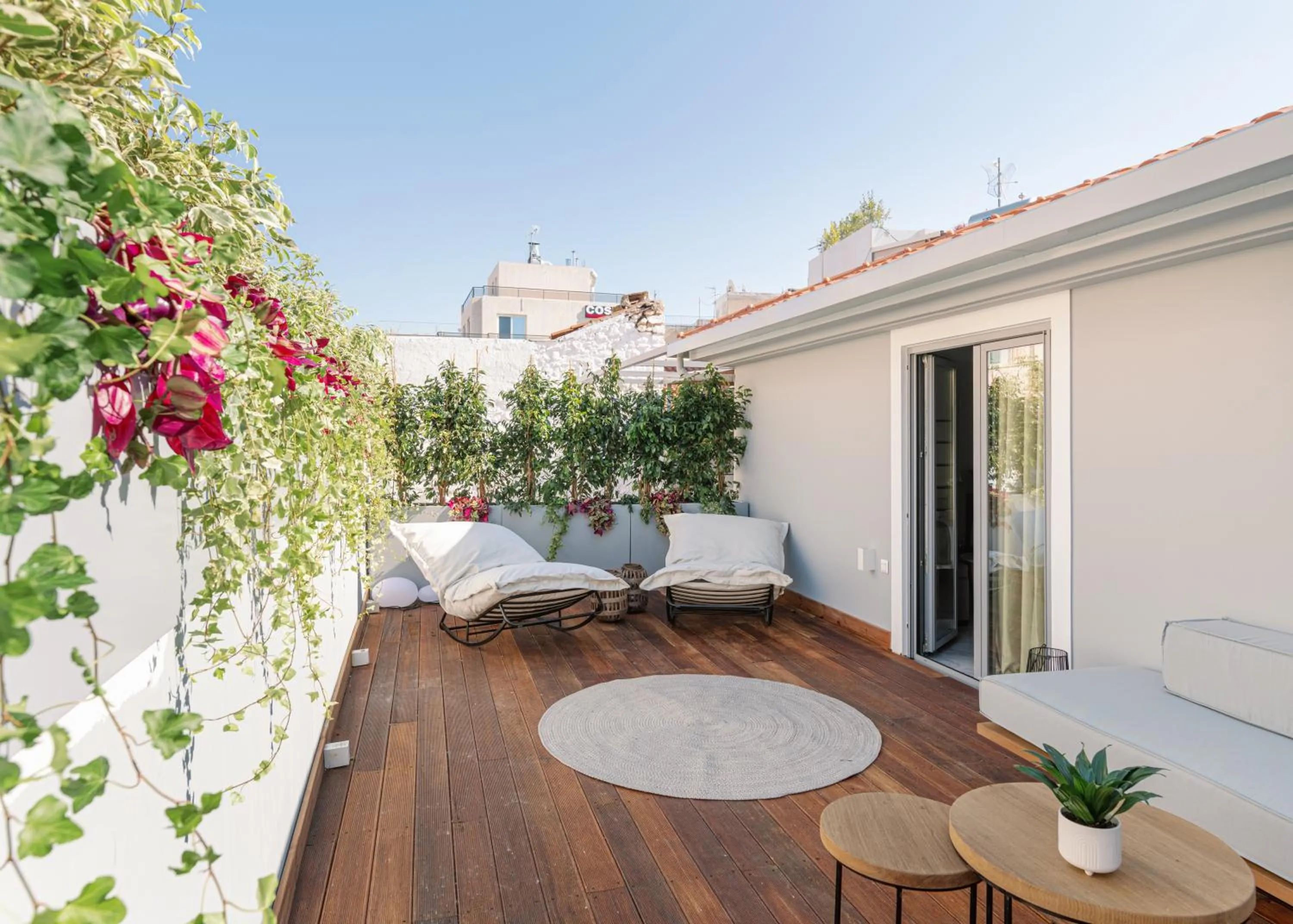 Patio in Ciel Suites Athens
