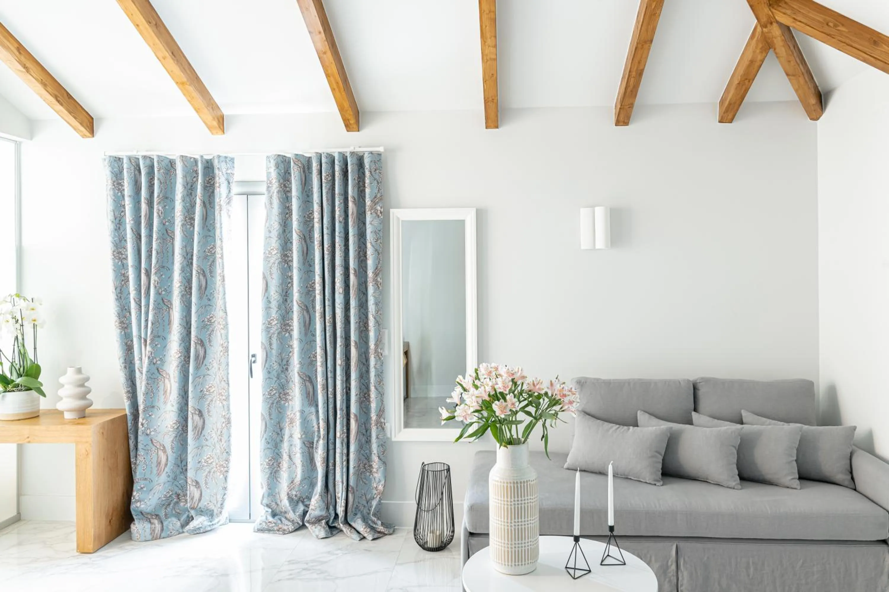 Seating area in Ciel Suites Athens