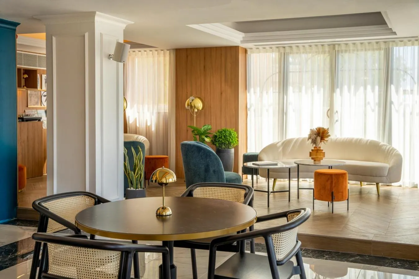 Business facilities in Ocean Drive Ibiza