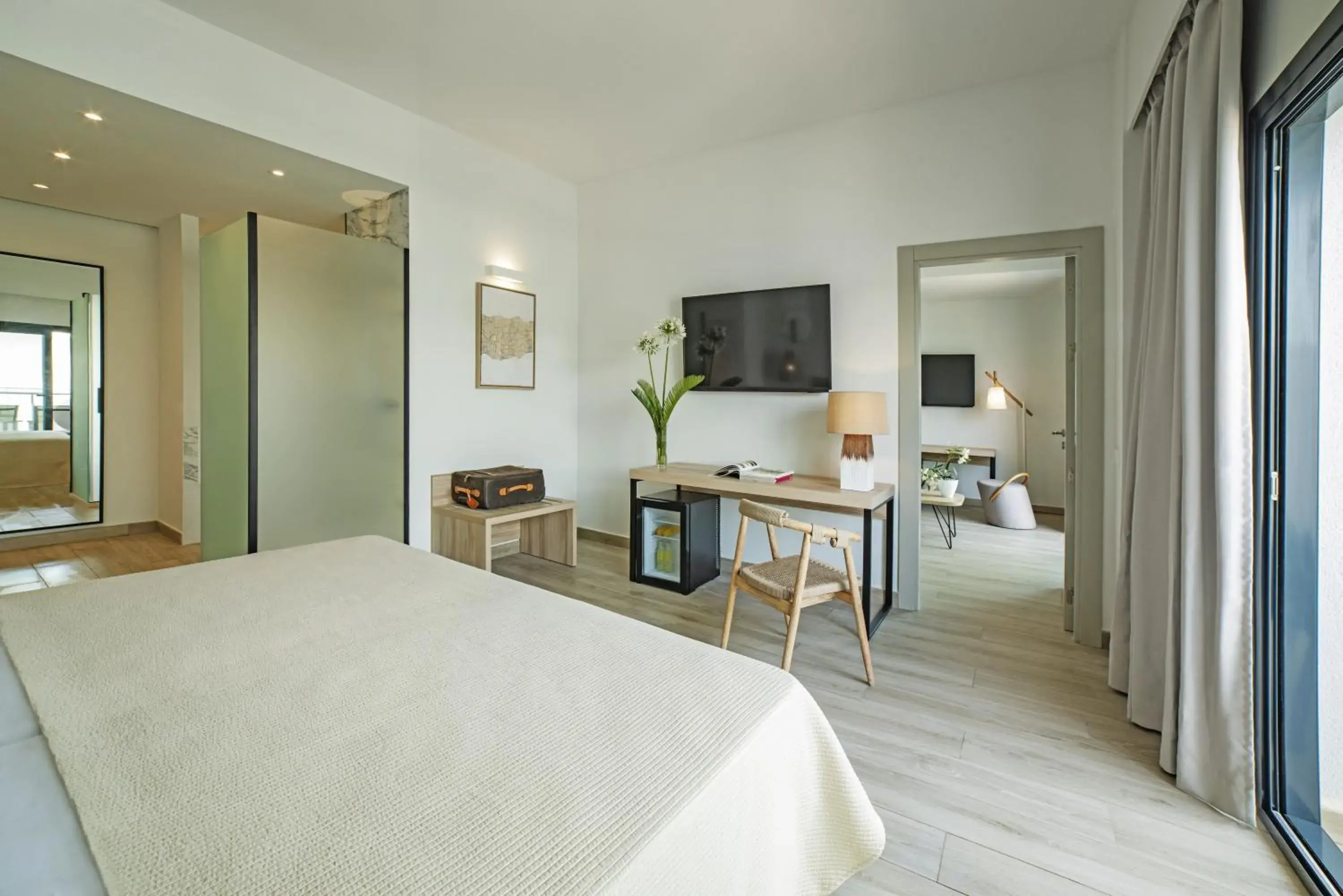 Presidential Suite (3 Adults + 3 Children) in Cabogata Beach Hotel Presidential Suite (3 Adults + 3 Children) in Cabogata Beach Hotel