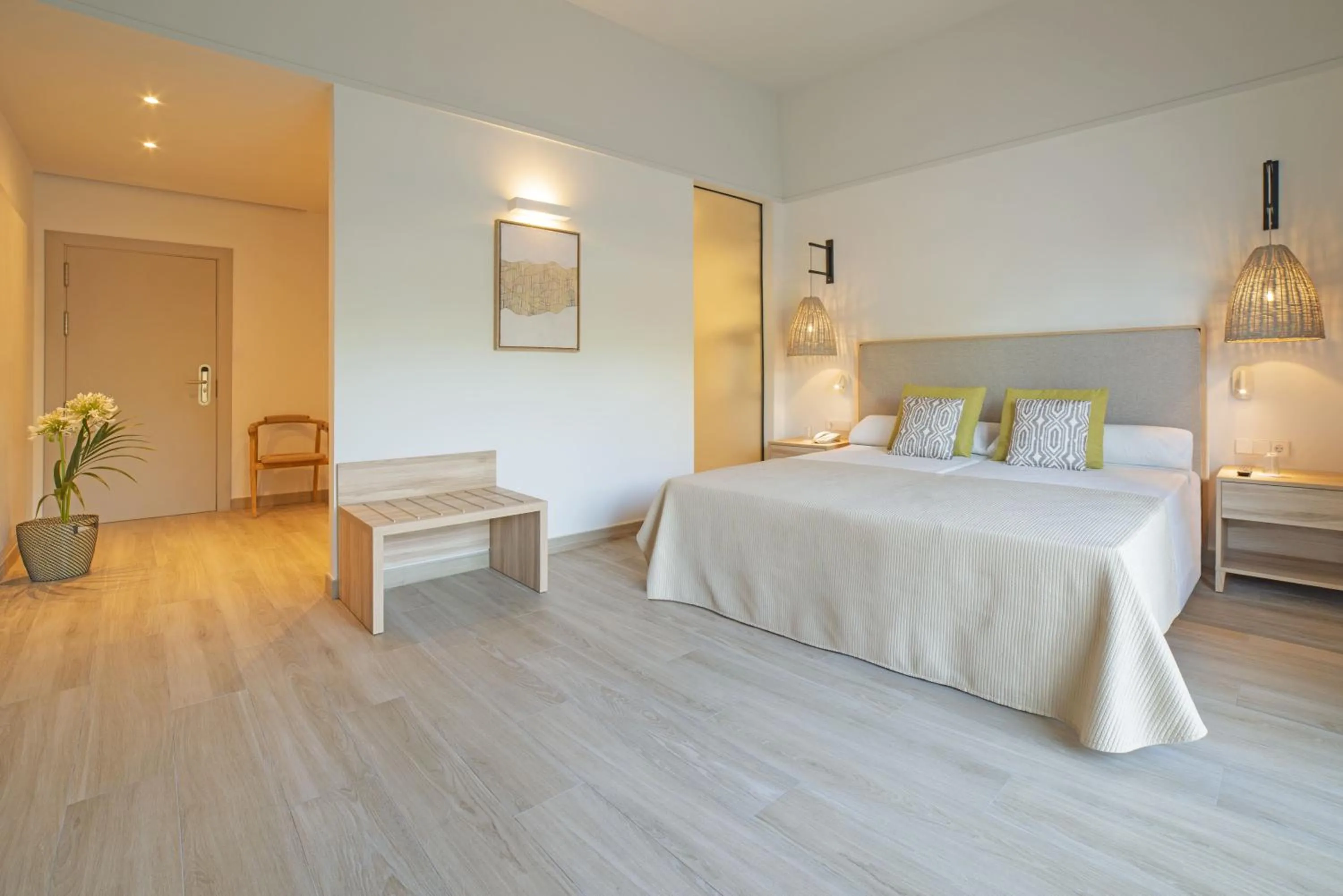 Bed in Cabogata Beach Hotel